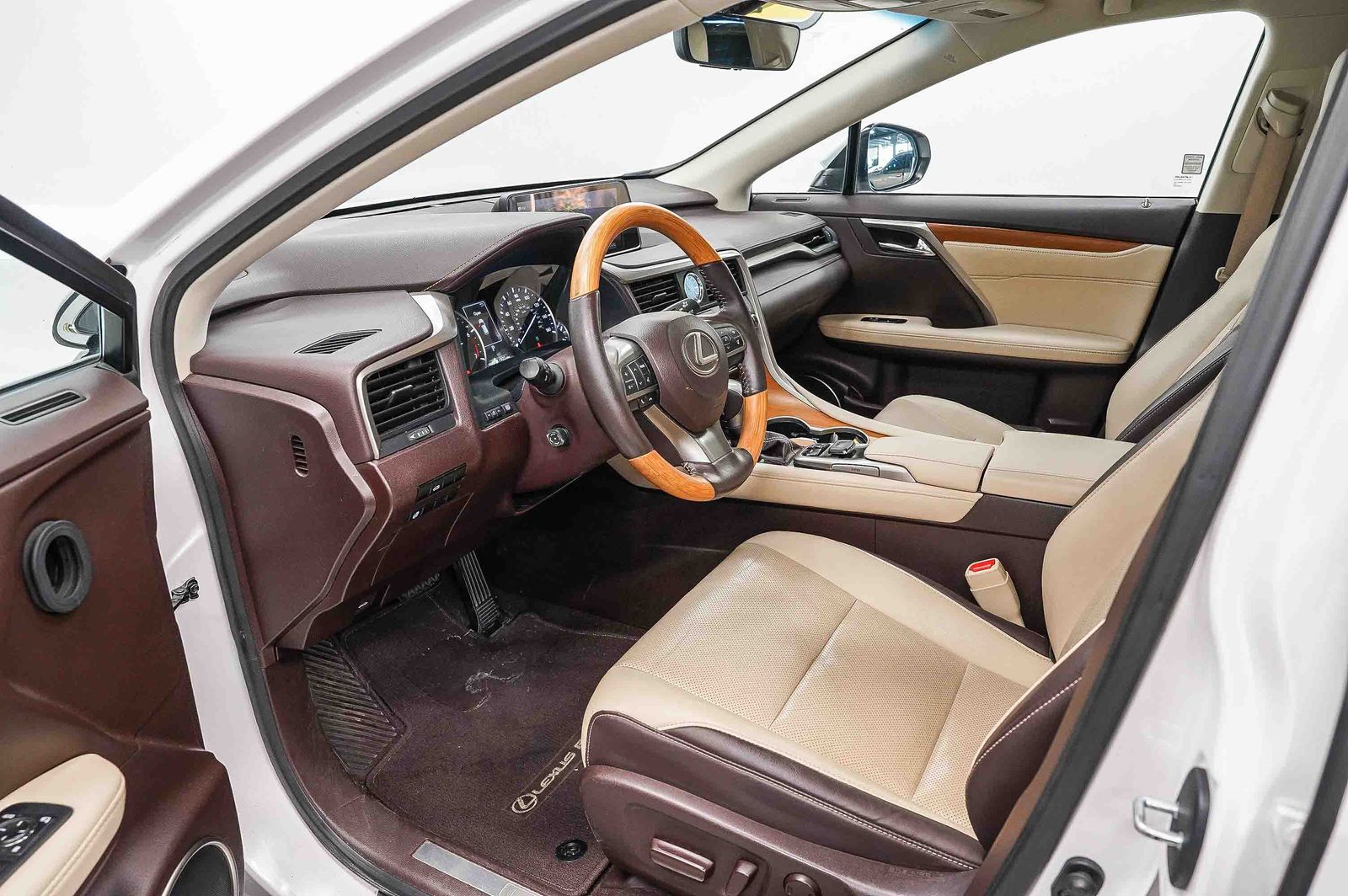 Thumbnail: 2016 Lexus RX - 18