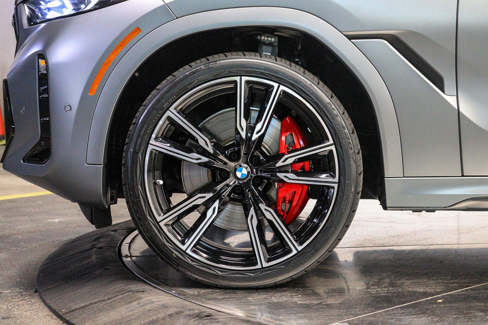 Thumbnail: 2026 BMW X6 - 9