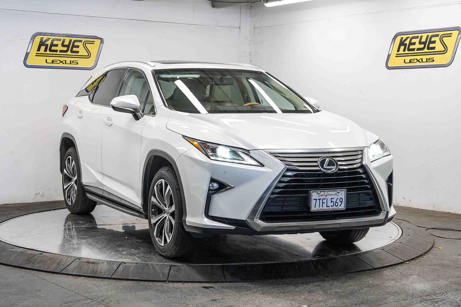 Thumbnail: 2016 Lexus RX - 5