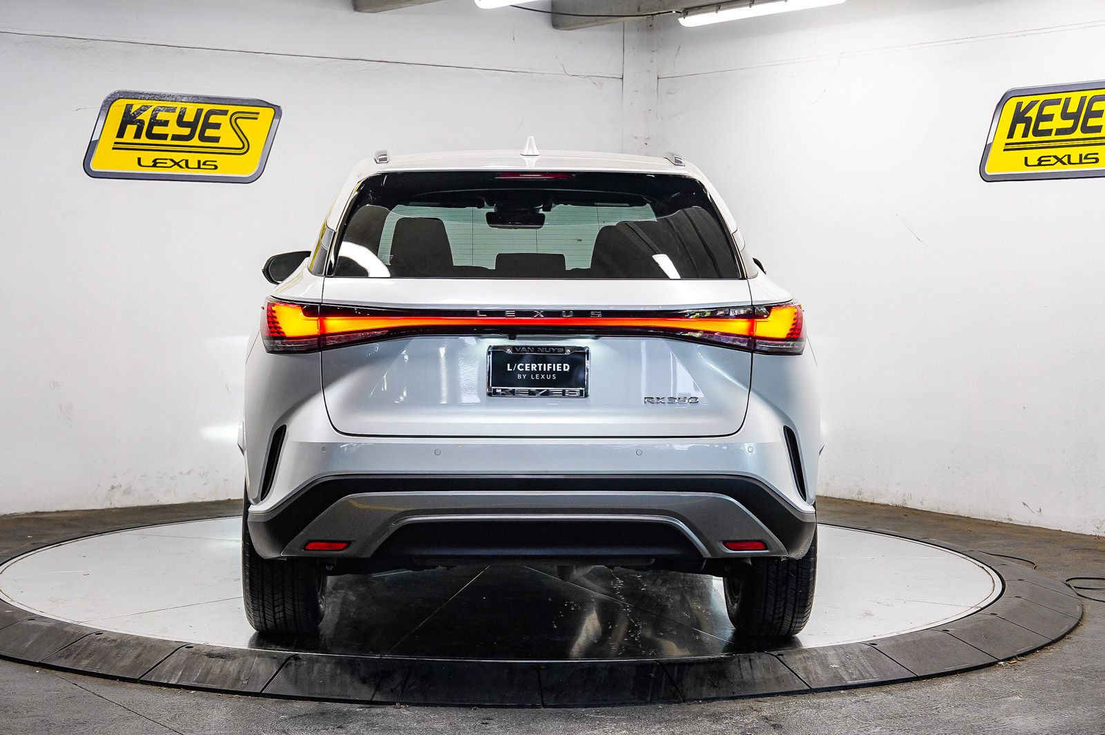 Thumbnail: 2023 Lexus RX - 3