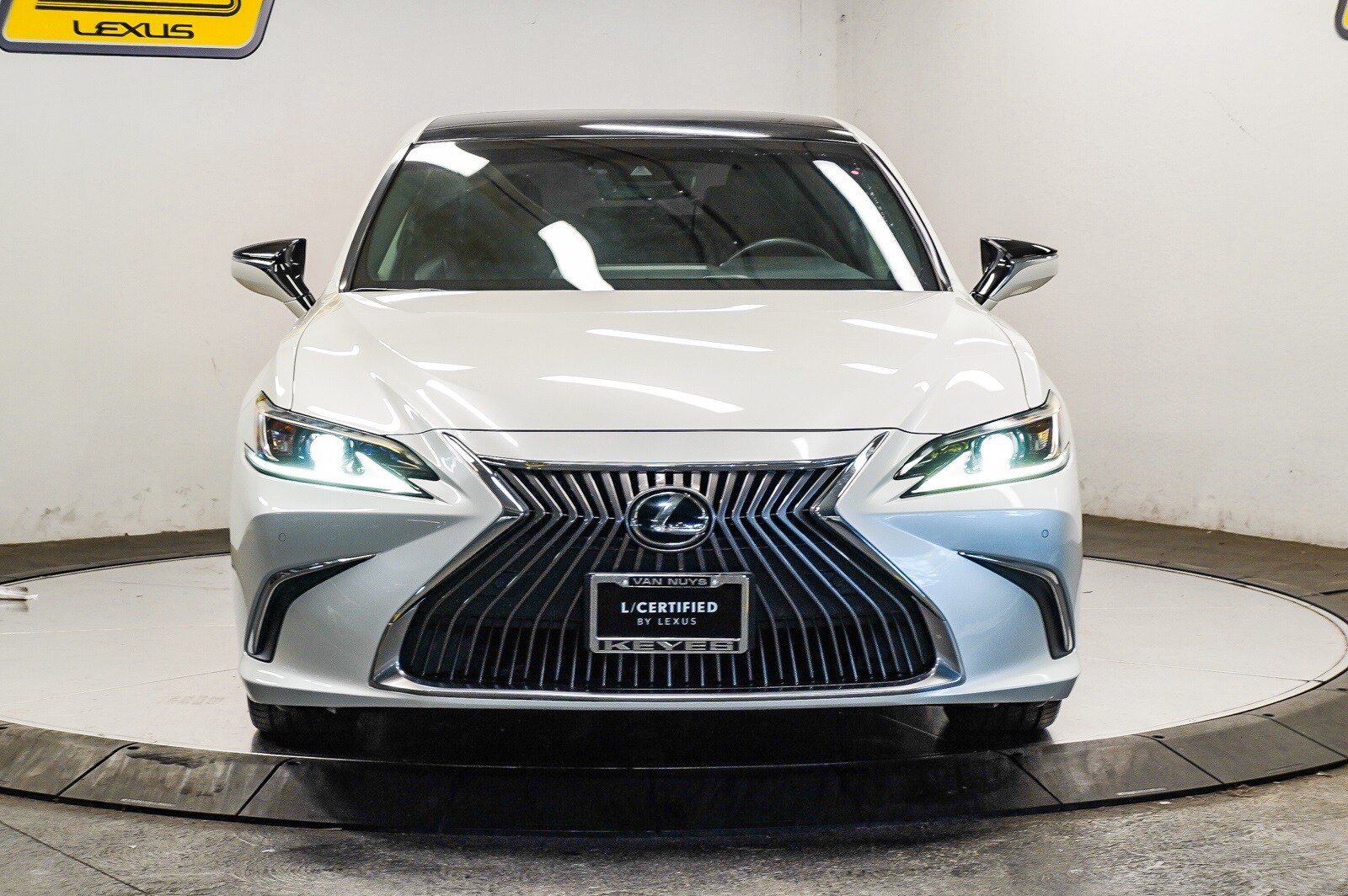 2020 Lexus ES 350 Premium photo 2