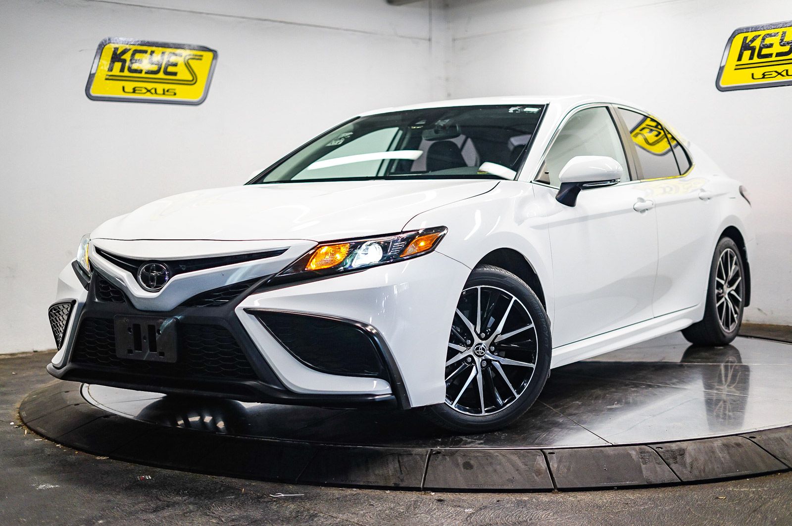 Thumbnail: 2023 Toyota Camry - 1