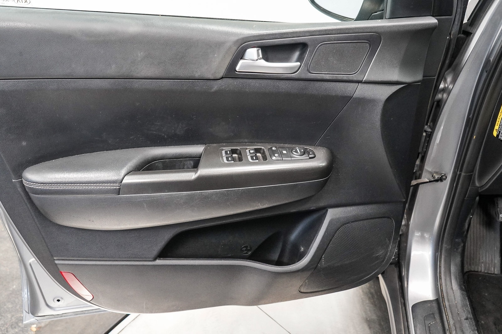 Thumbnail: 2022 Kia Sportage - 21