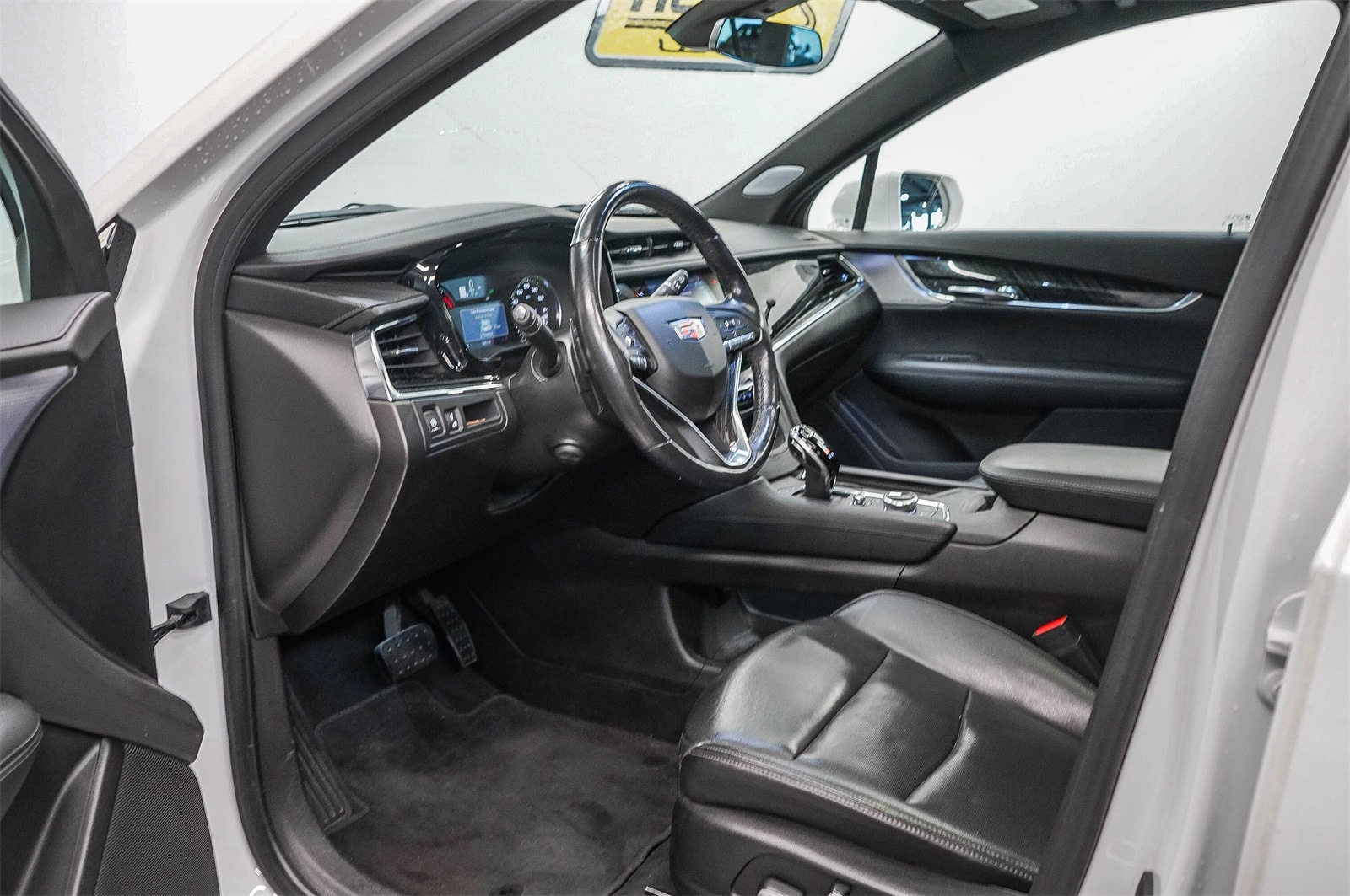 Thumbnail: 2020 Cadillac XT6 - 18