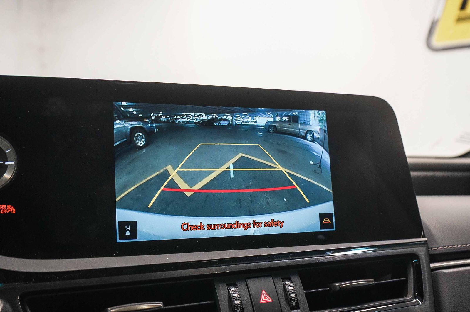 Thumbnail: 2025 Lexus ES - 26