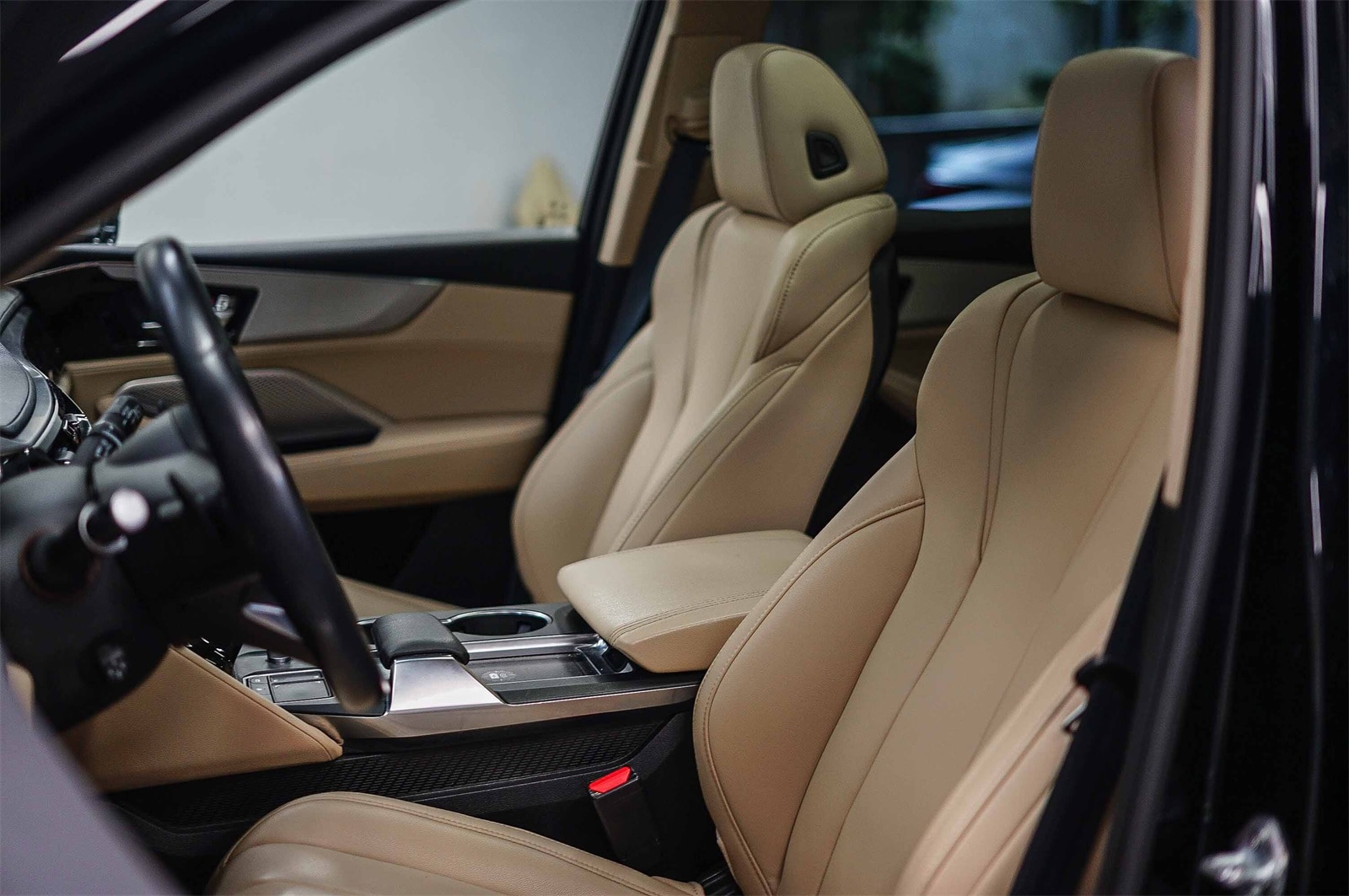 Thumbnail: 2023 Acura MDX - 18