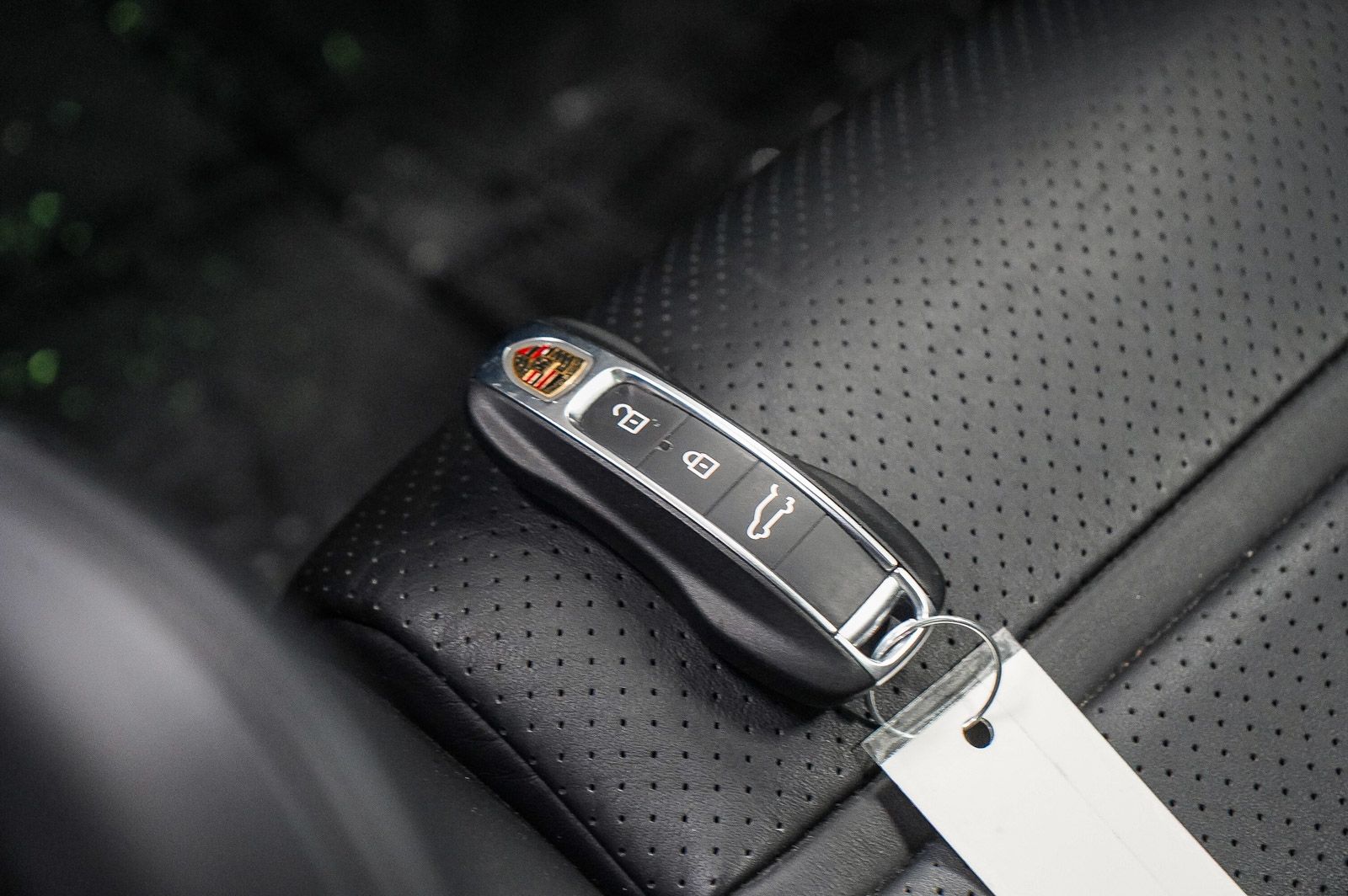 Thumbnail: 2022 Porsche Cayenne - 27