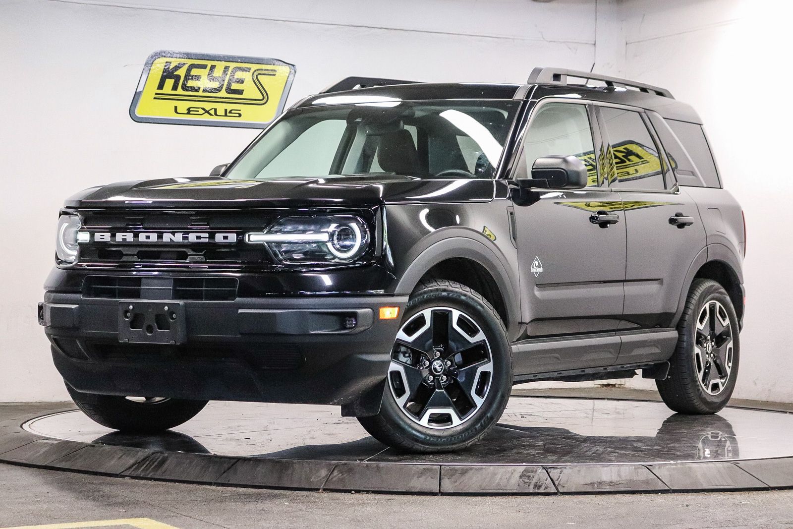 2023 Ford Bronco Sport Outer Banks 4X4's photo