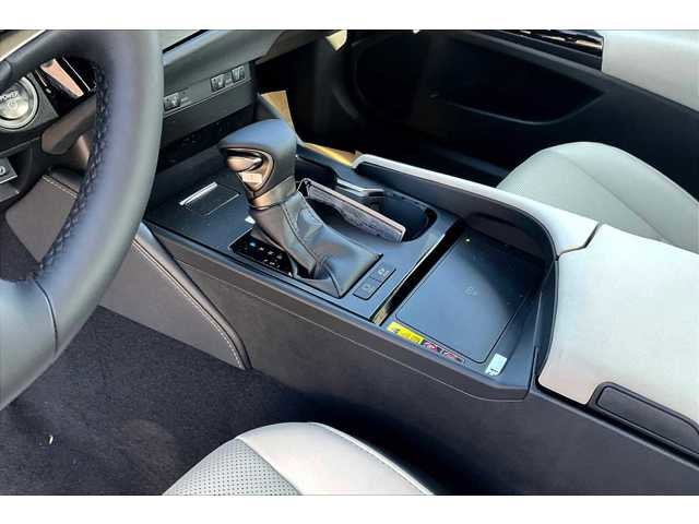 Thumbnail: 2025 Lexus ES - 11