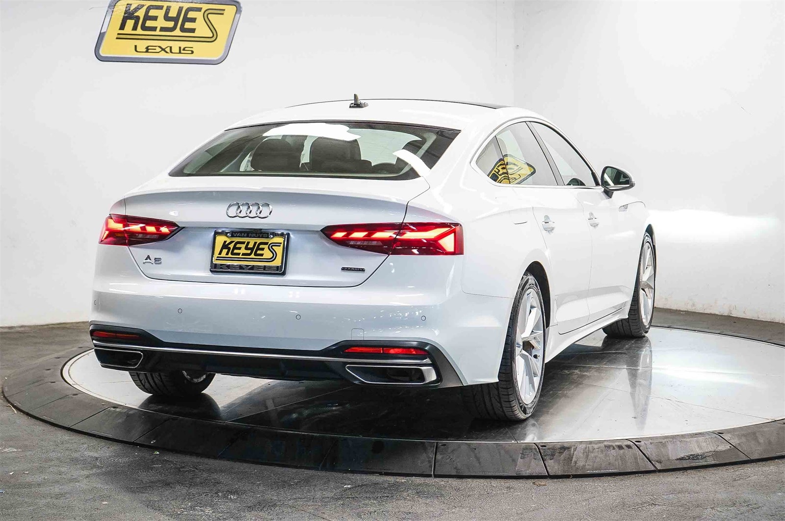 Thumbnail: 2022 Audi A5 - 4