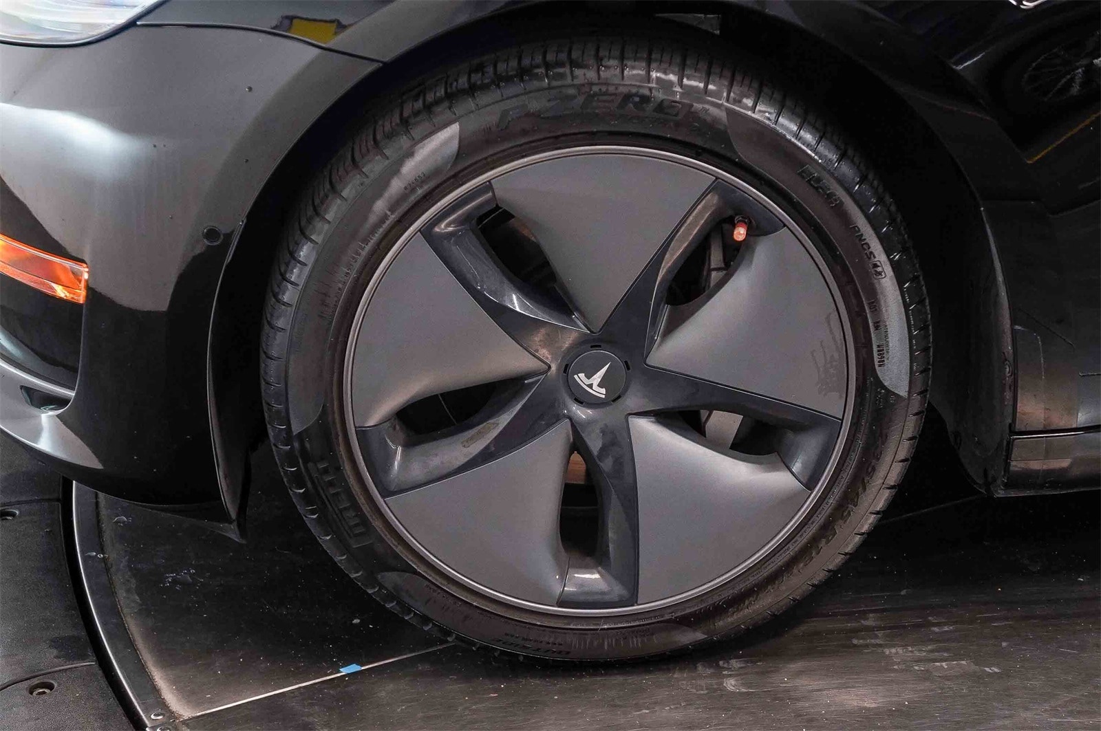 Thumbnail: 2019 Tesla Model 3 - 10