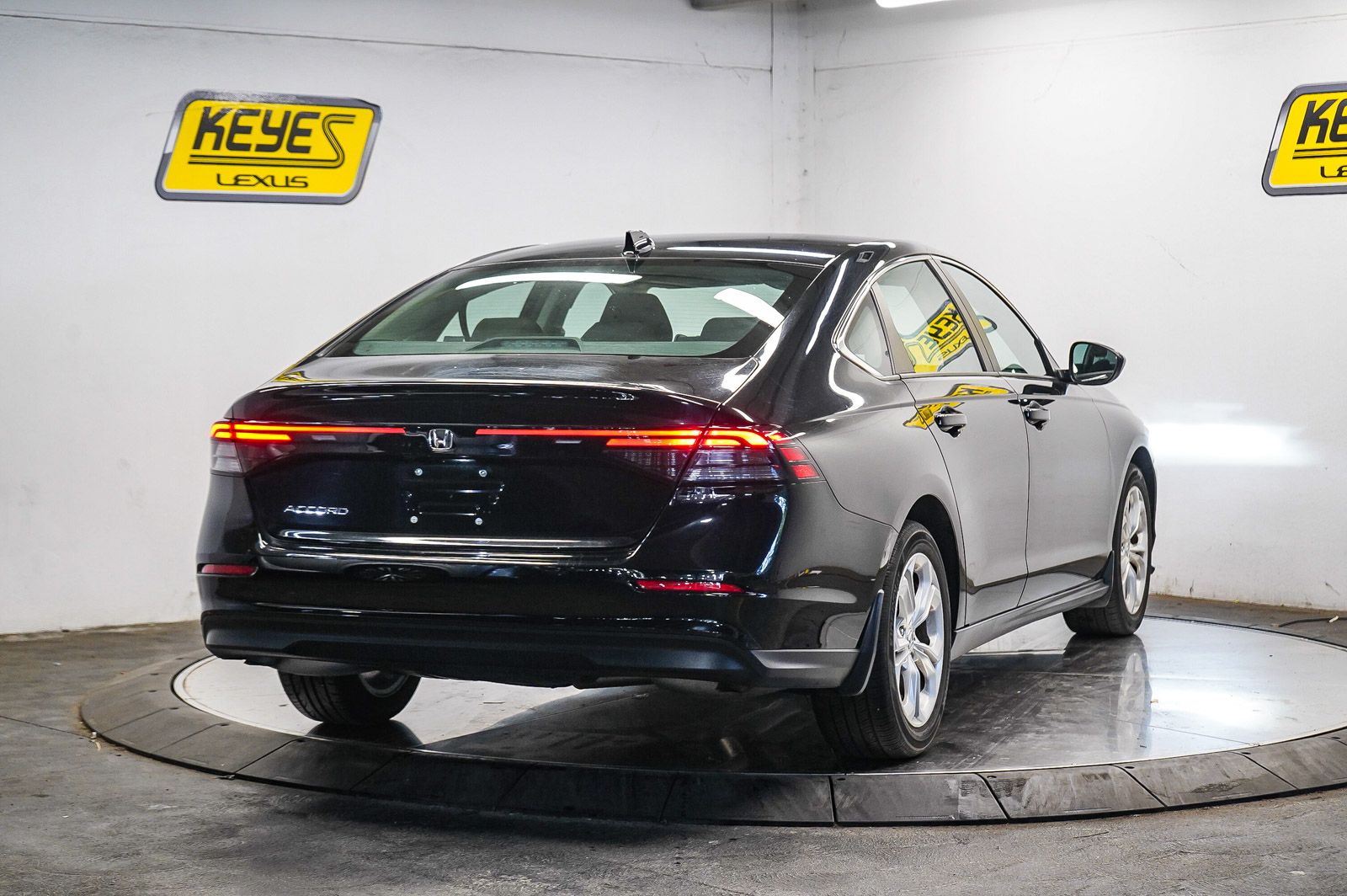 Thumbnail: 2023 Honda Accord - 4