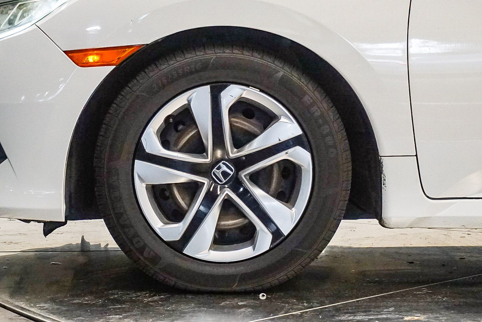 Thumbnail: 2016 Honda Civic - 10