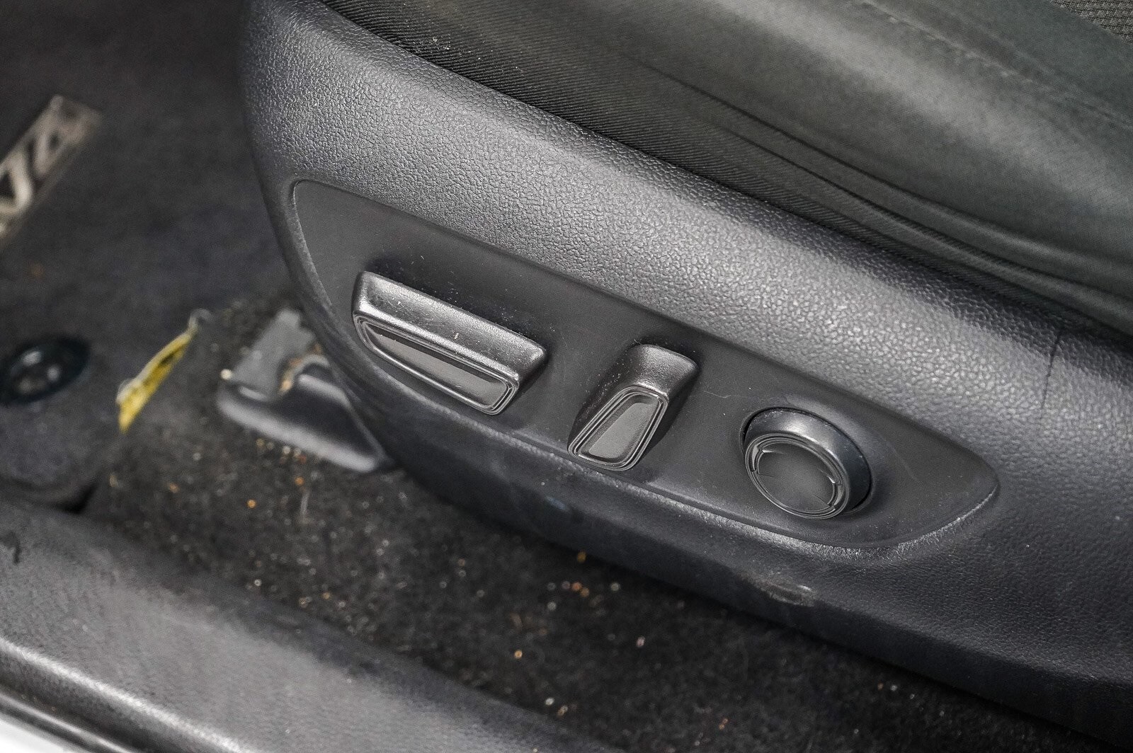 Thumbnail: 2020 Toyota RAV4 - 22