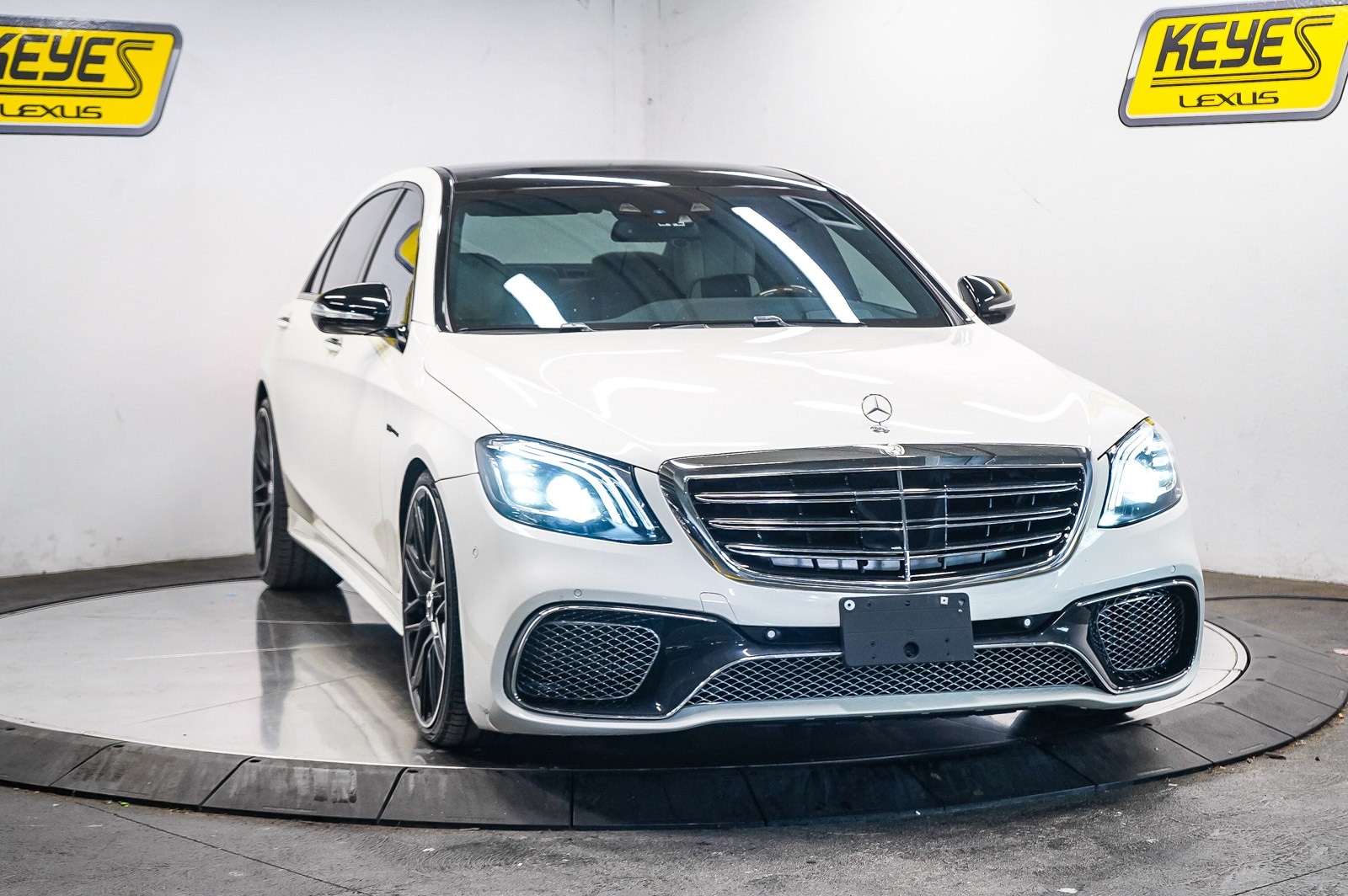 Thumbnail: 2015 Mercedes-Benz S-Class - 5