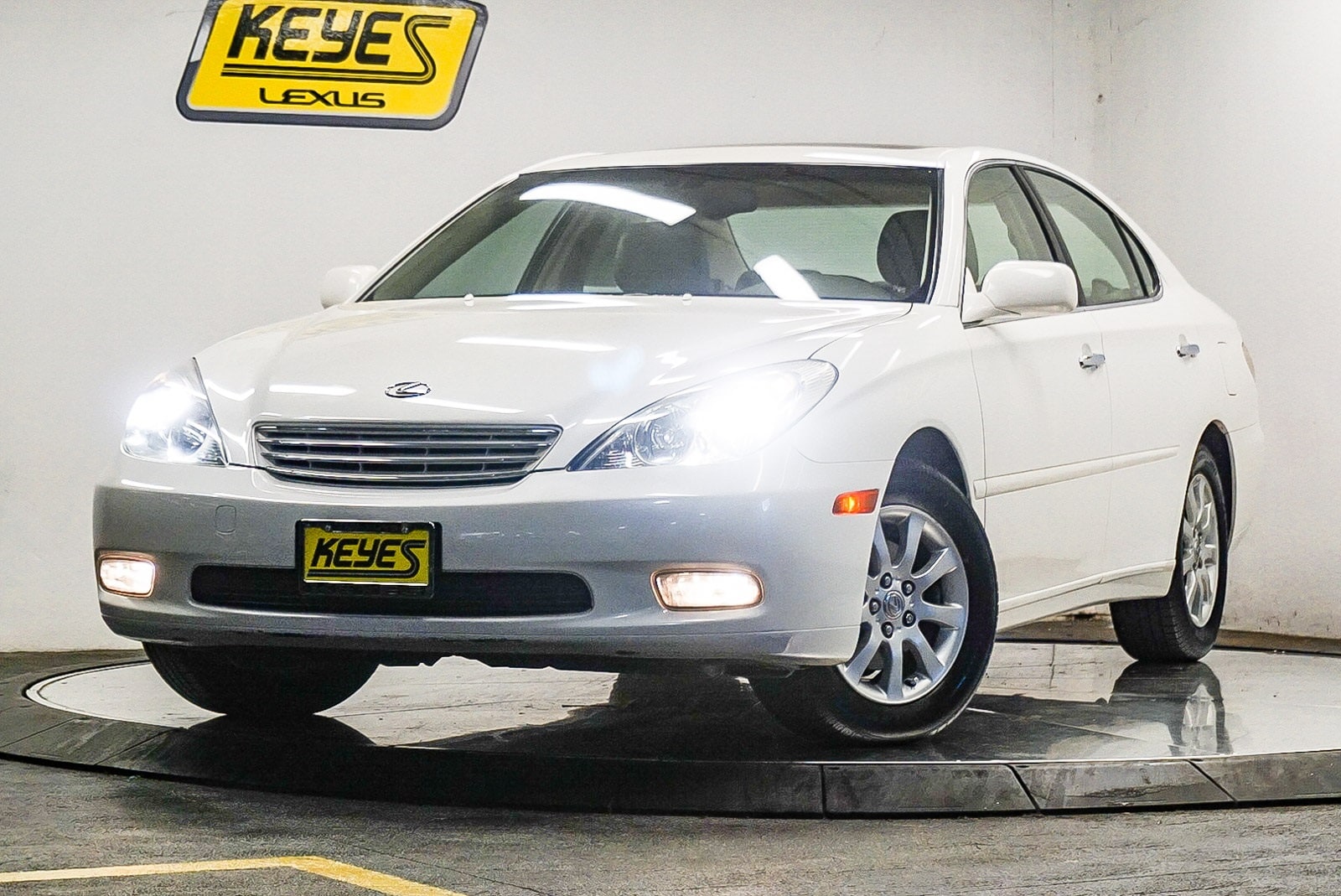 2002 Lexus ES 300 -
                  Van Nuys, CA