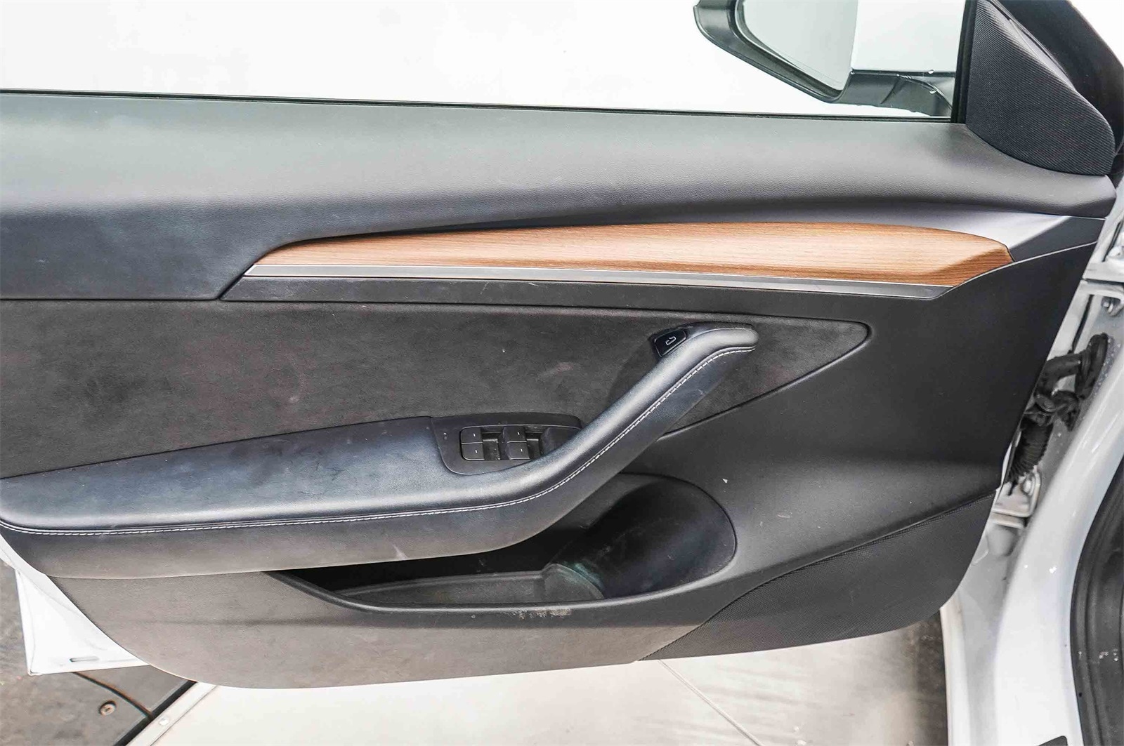 Thumbnail: 2021 Tesla Model 3 - 21