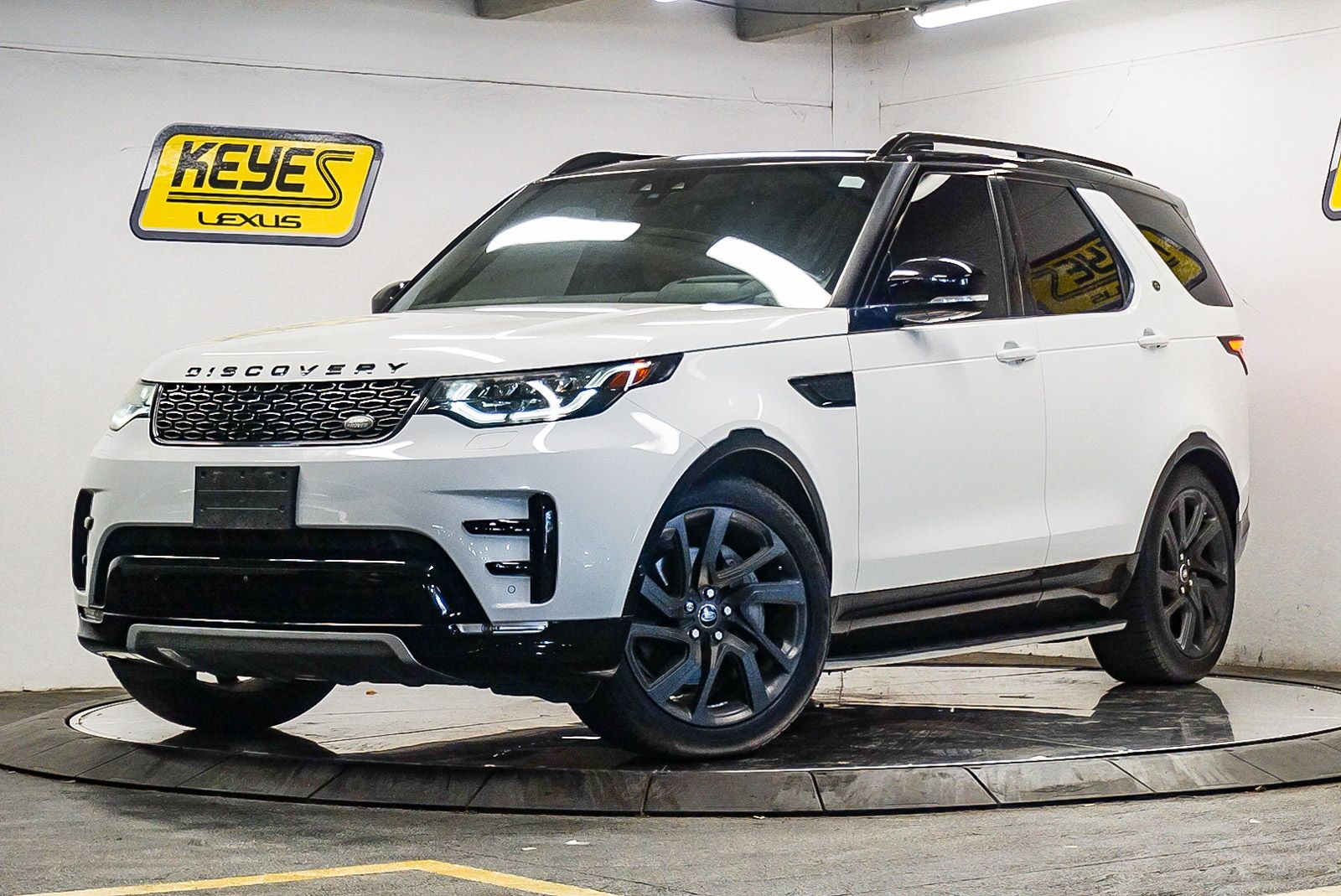 2019 Land Rover Discovery HSE Luxury -
                  Van Nuys, CA