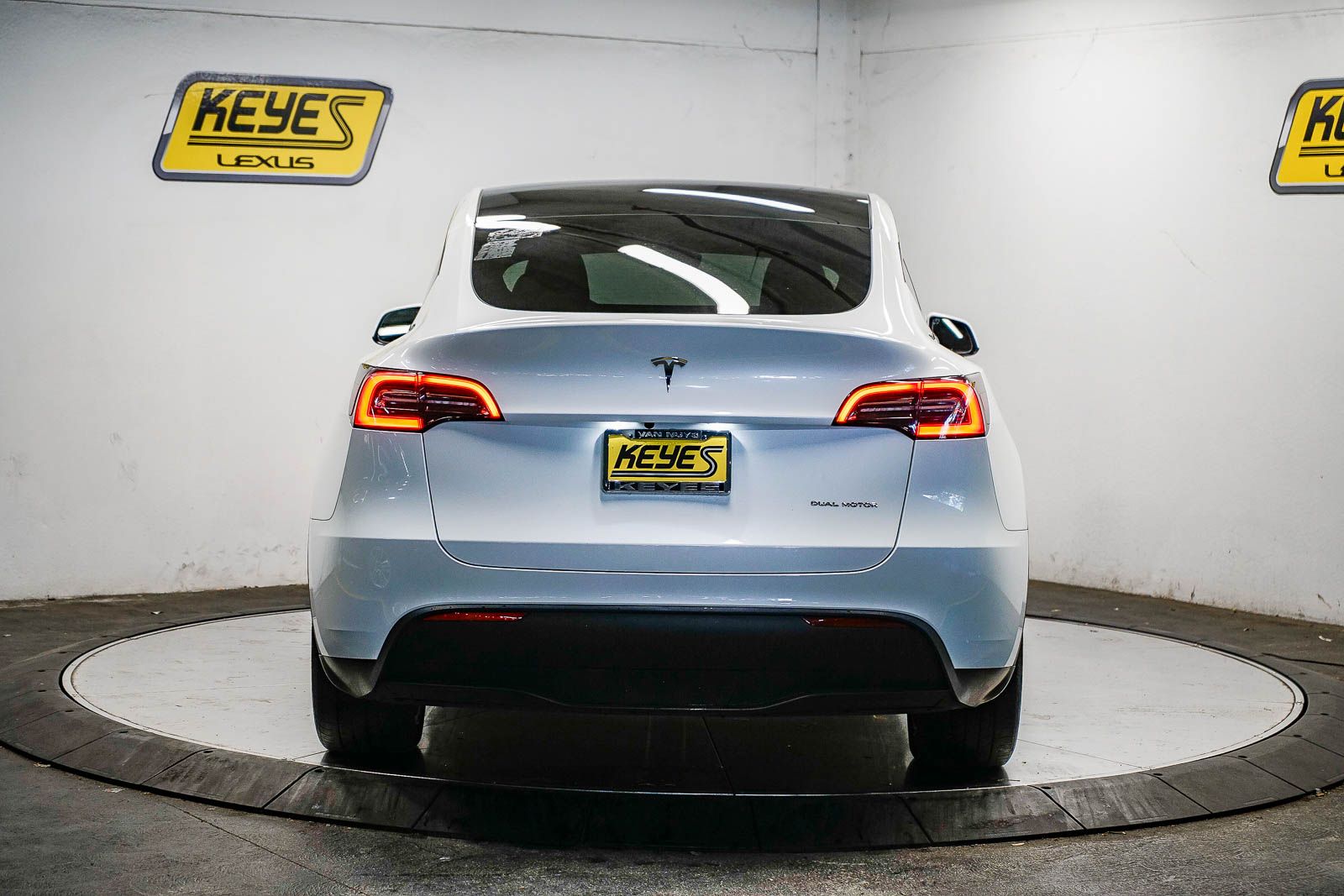 Thumbnail: 2023 Tesla Model Y - 3