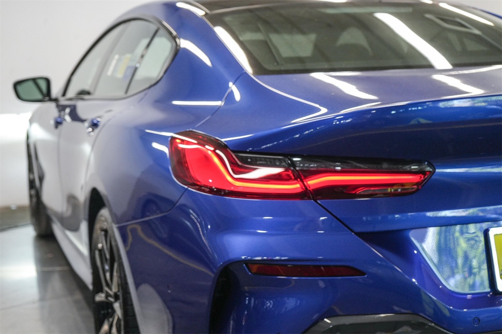 Thumbnail: 2025 BMW 8 Series - 10