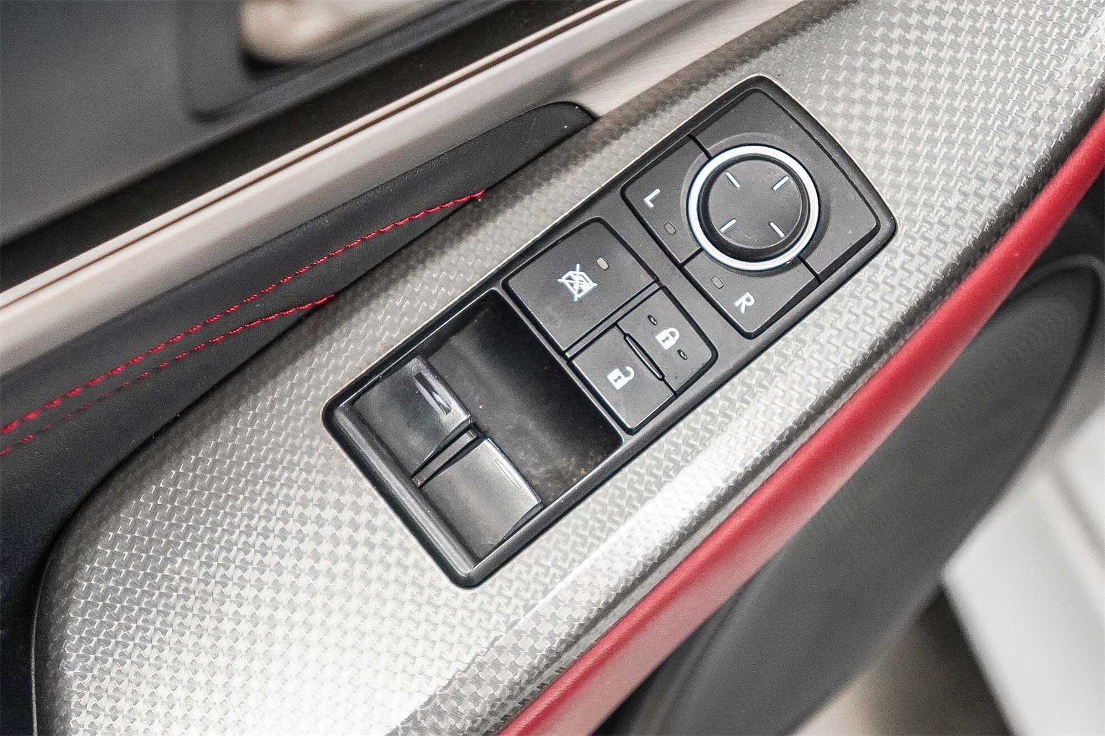 Thumbnail: 2017 Lexus RC - 19