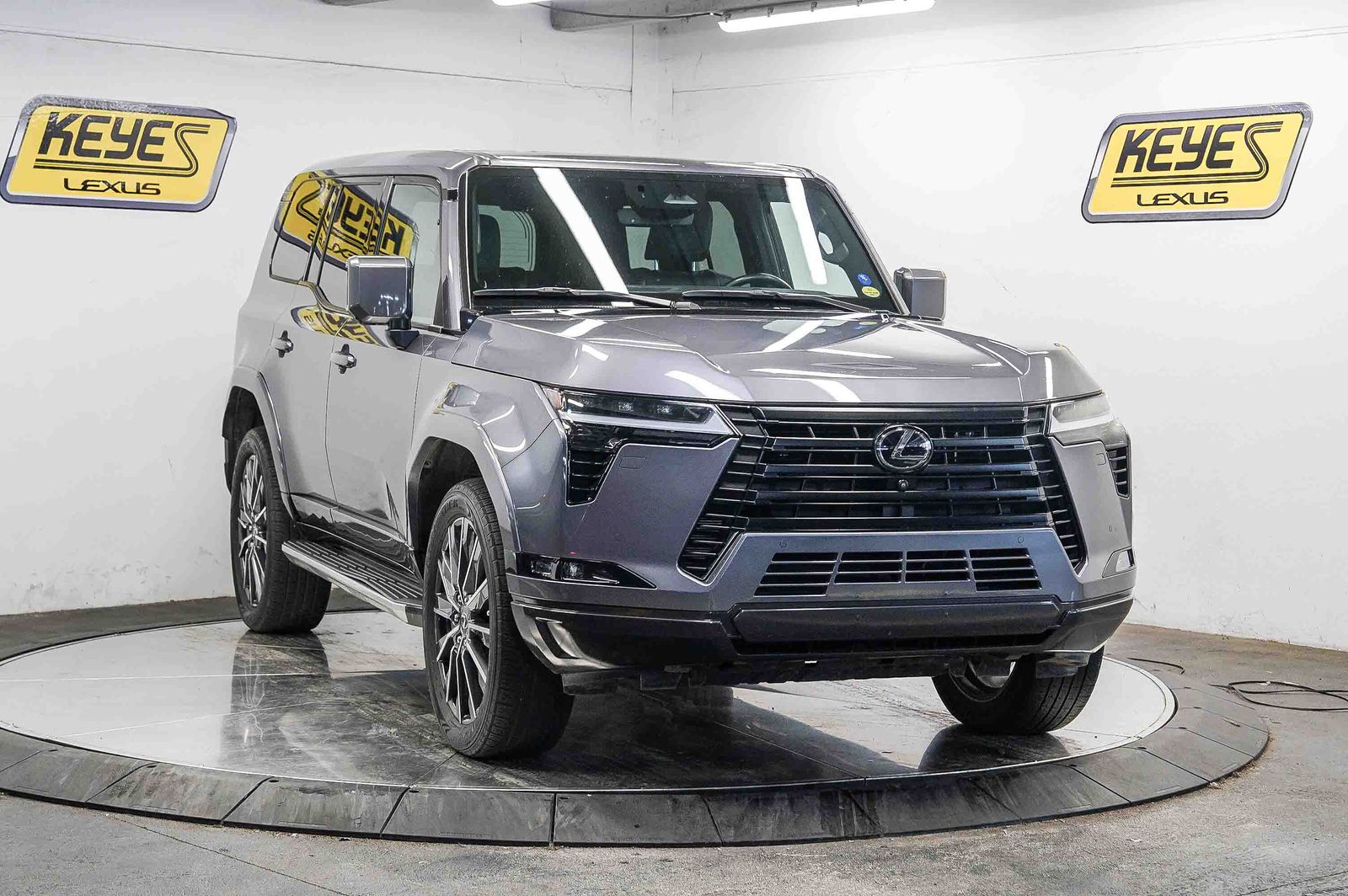 Thumbnail: 2024 Lexus GX - 5
