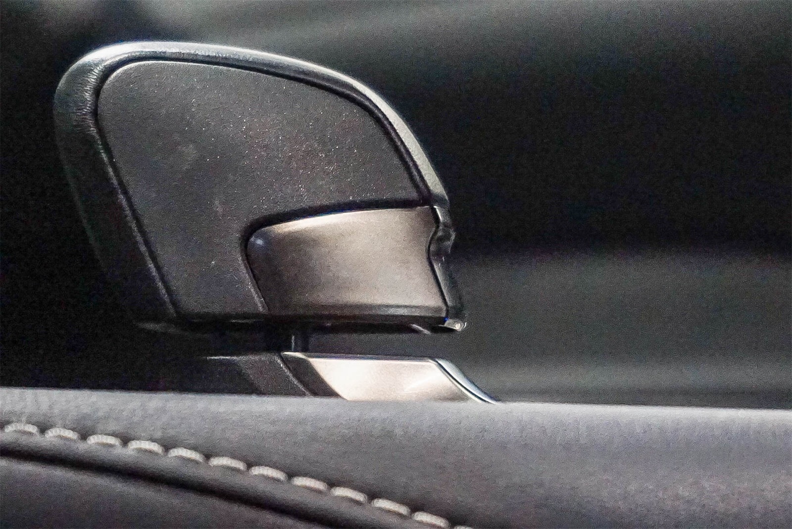 Thumbnail: 2024 Lexus RX - 19