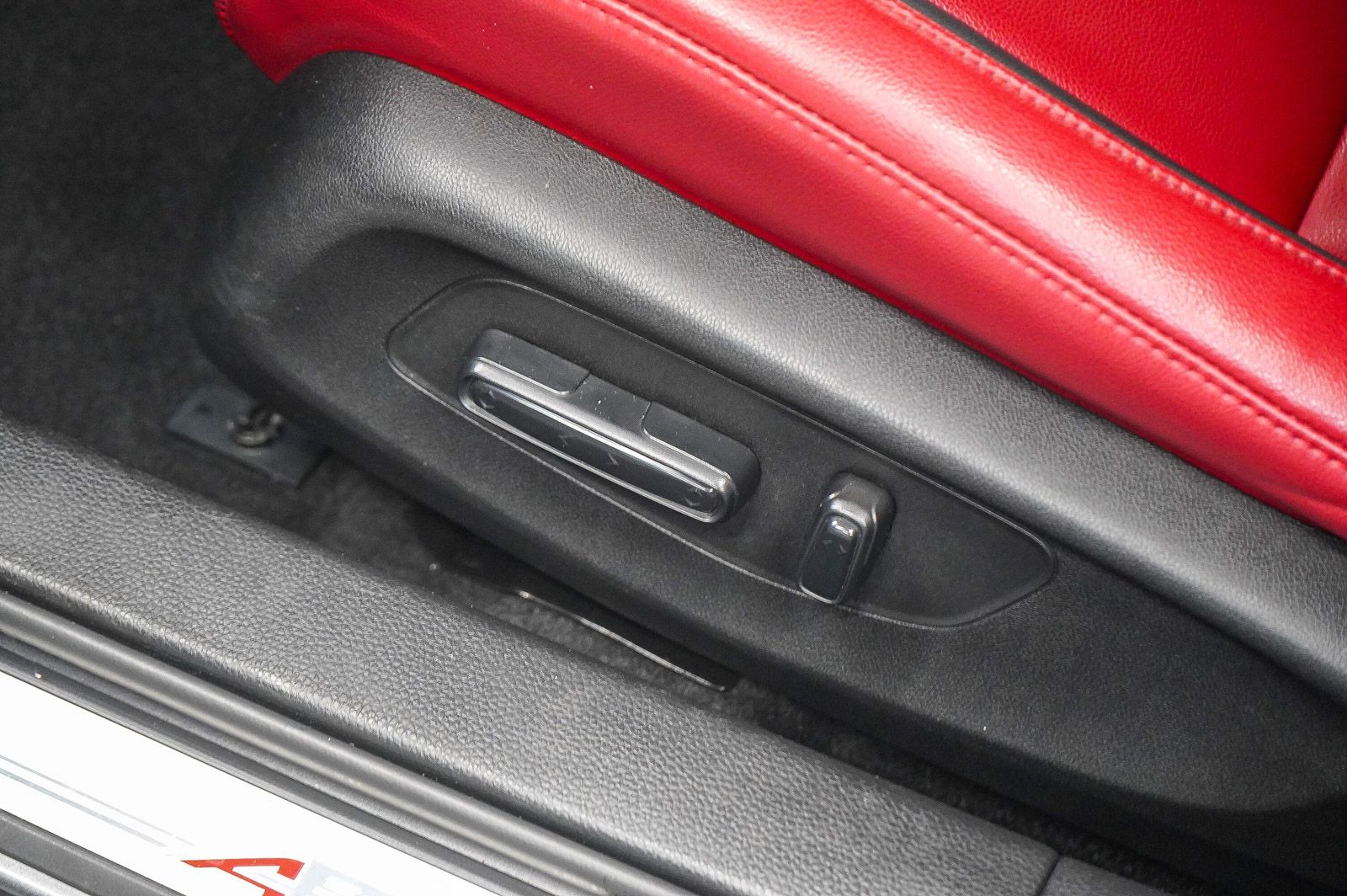 Thumbnail: 2024 Acura Integra - 23