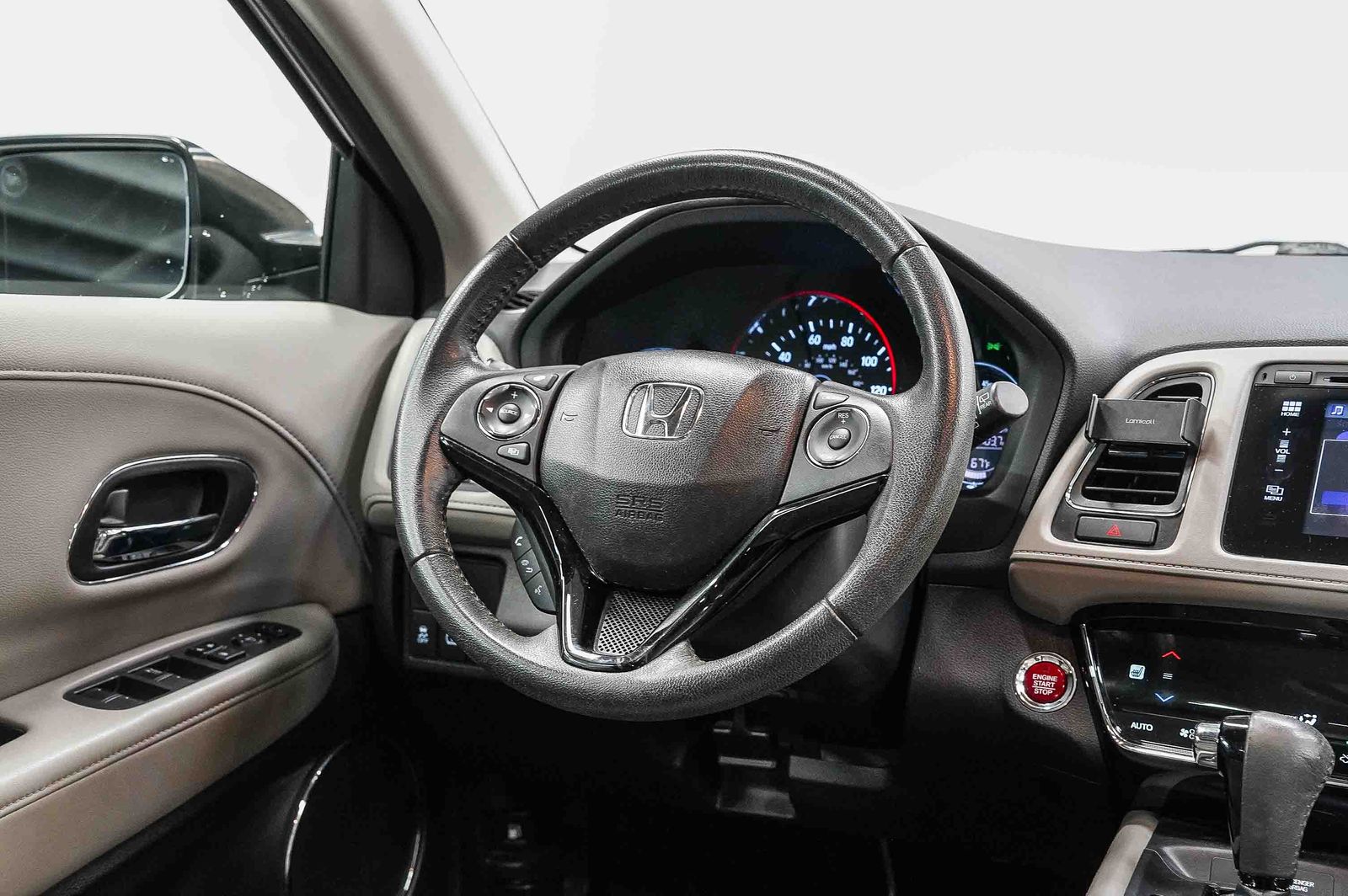 Thumbnail: 2016 Honda HR-V - 14