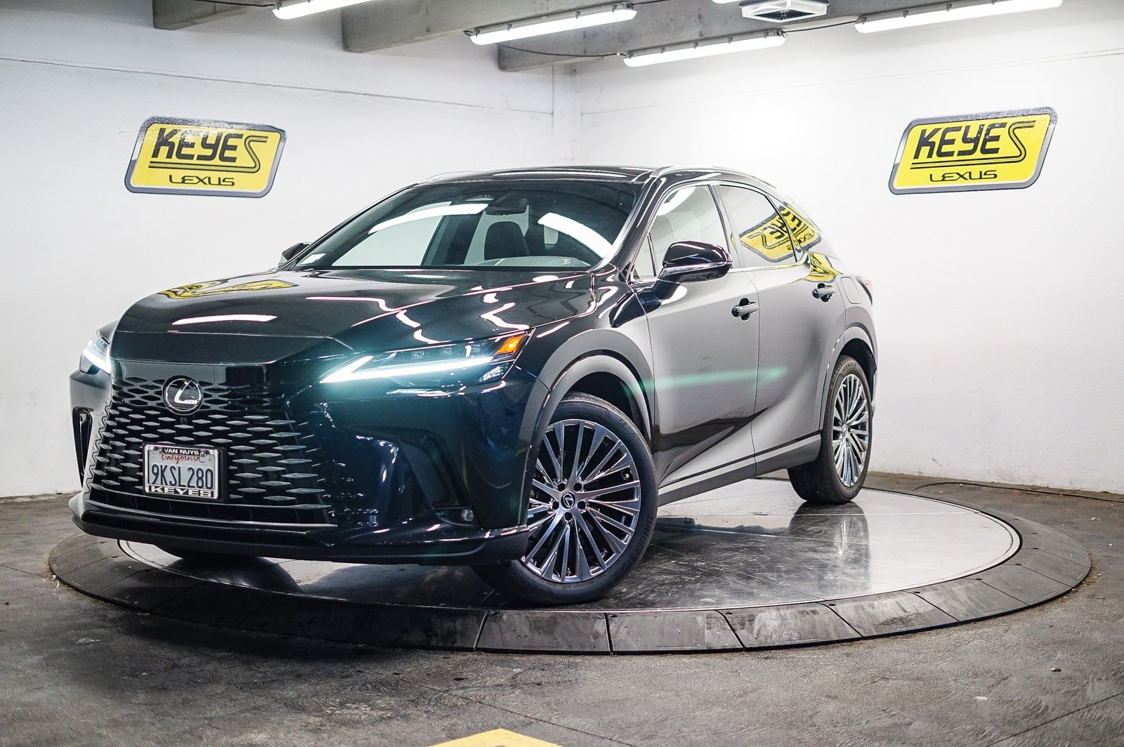 Thumbnail: 2024 Lexus RX - 1