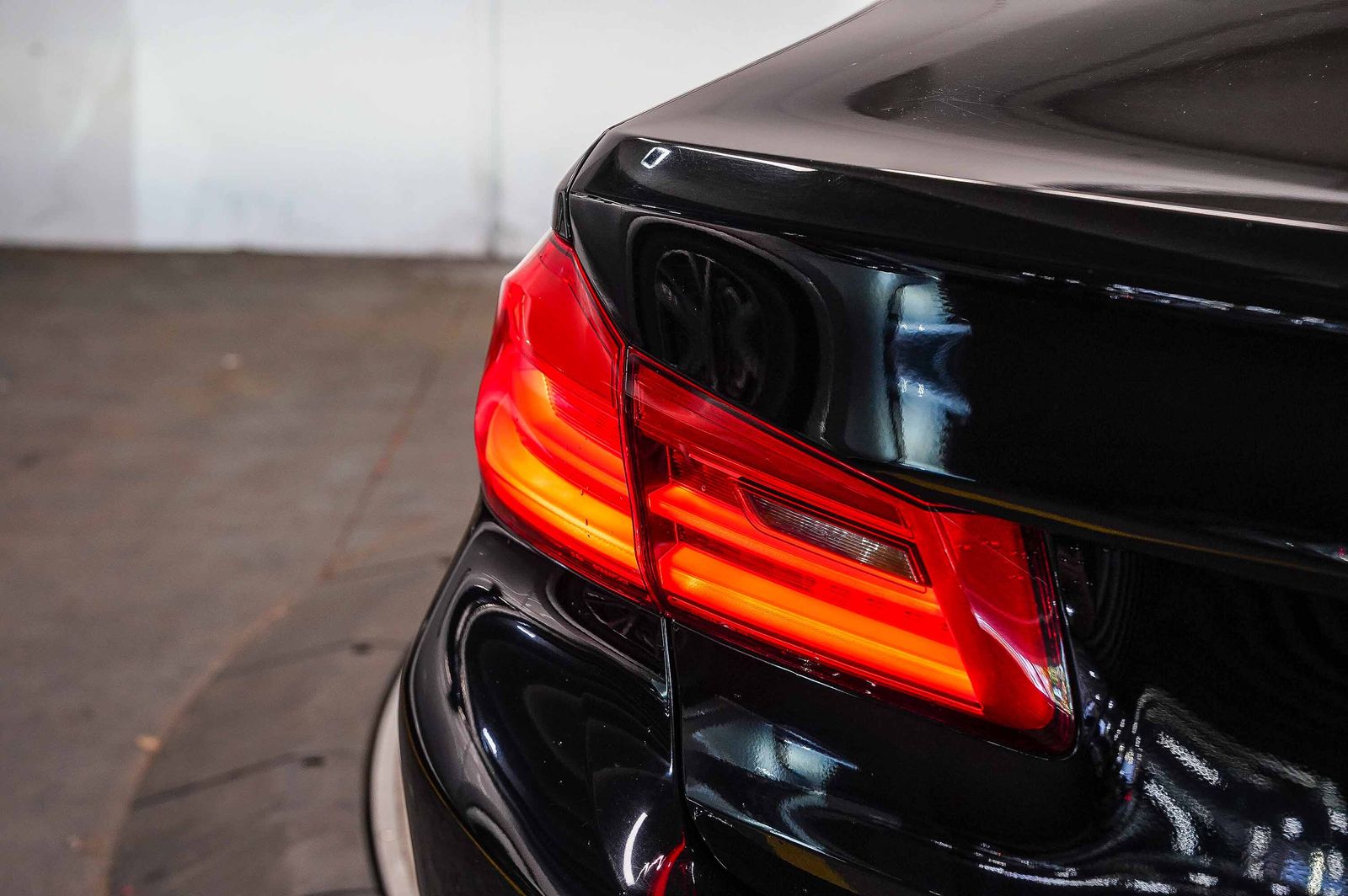 Thumbnail: 2018 BMW 5 Series - 10