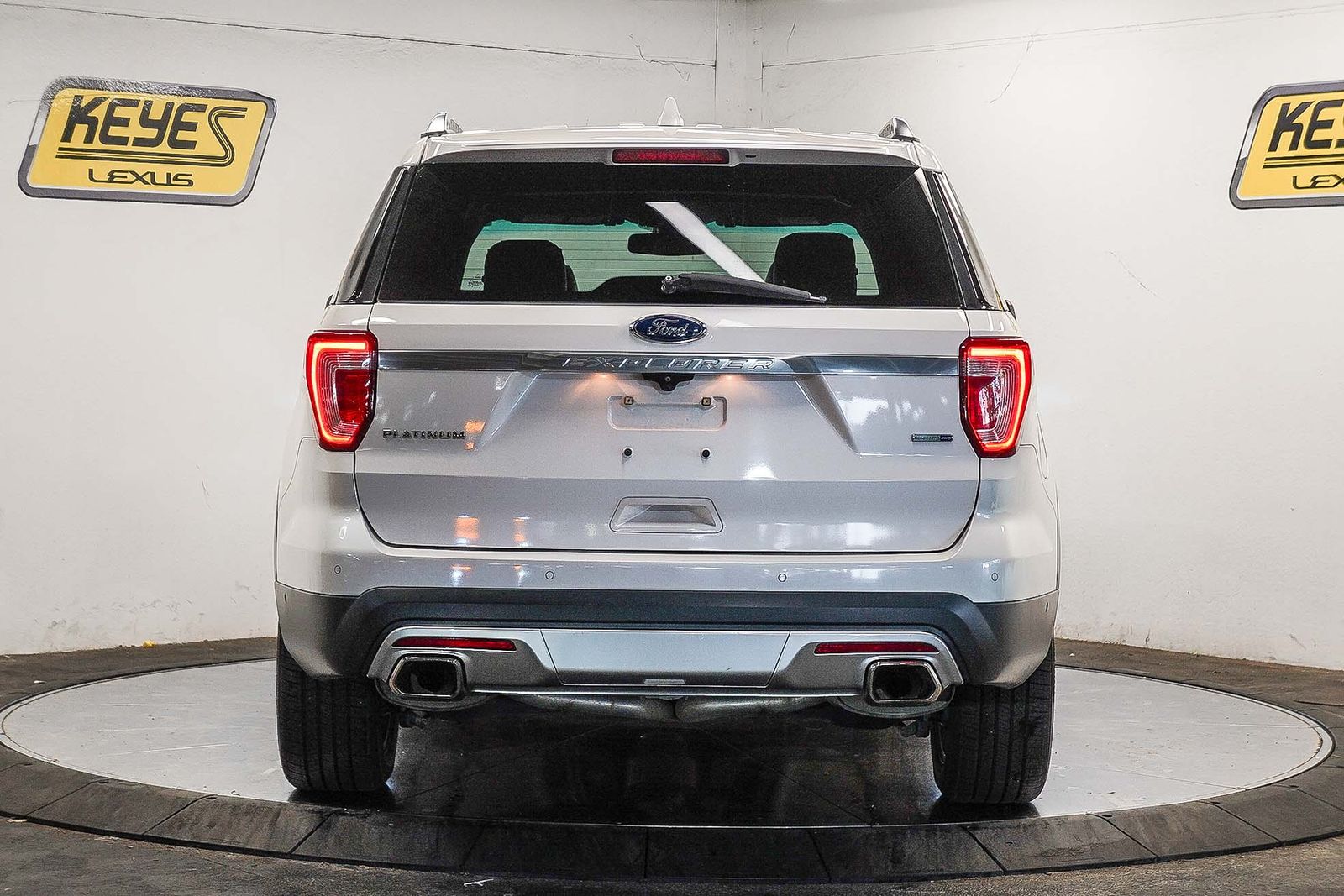 Thumbnail: 2017 Ford Explorer - 3