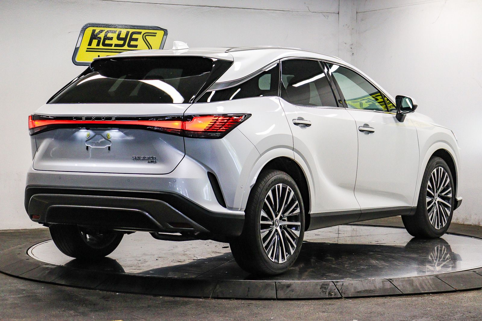 Thumbnail: 2026 Lexus RX - 4