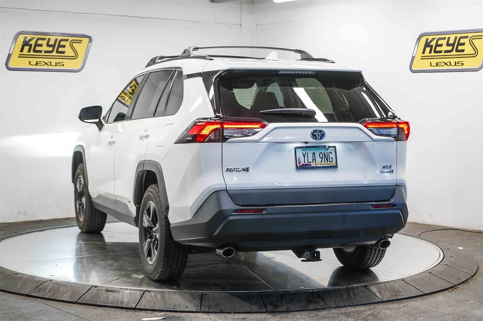 Thumbnail: 2019 Toyota RAV4 - 2