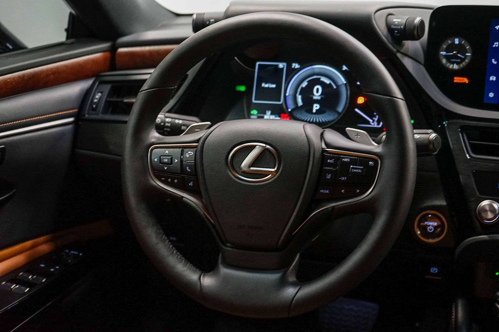 Thumbnail: 2025 Lexus ES - 14