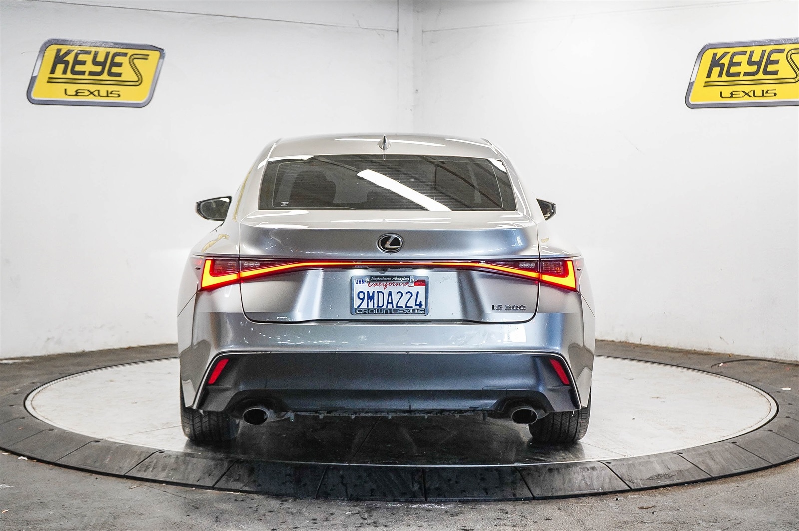 Thumbnail: 2021 Lexus IS - 3