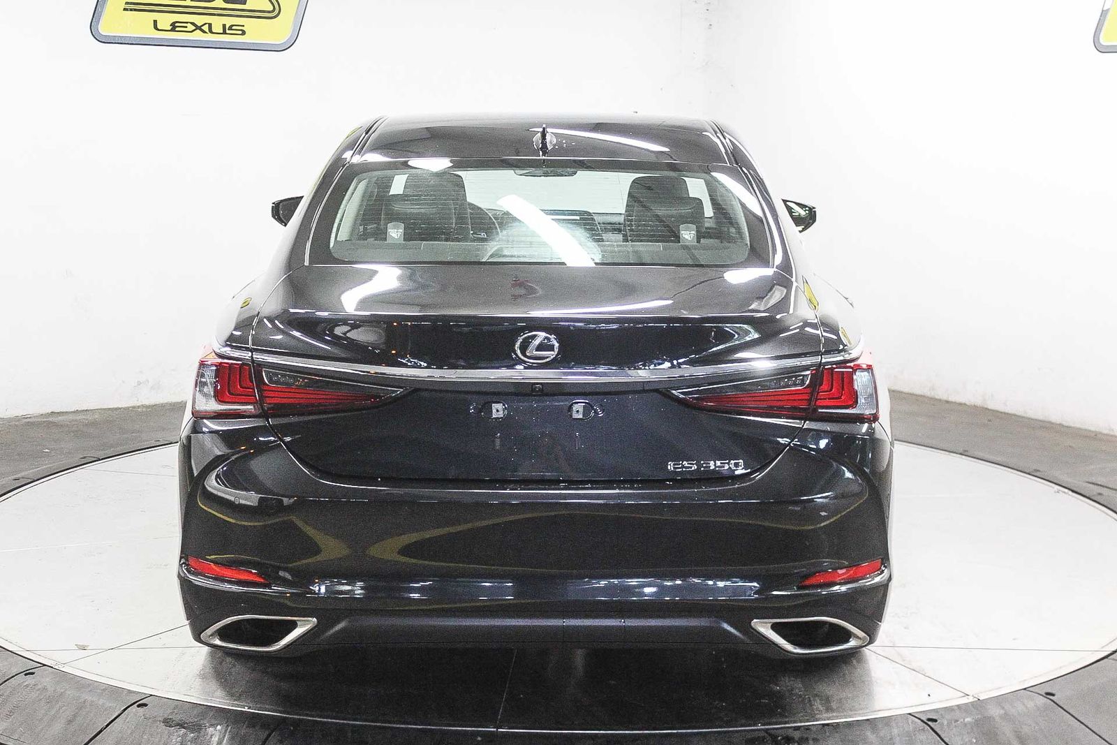 Thumbnail: 2025 Lexus ES - 7