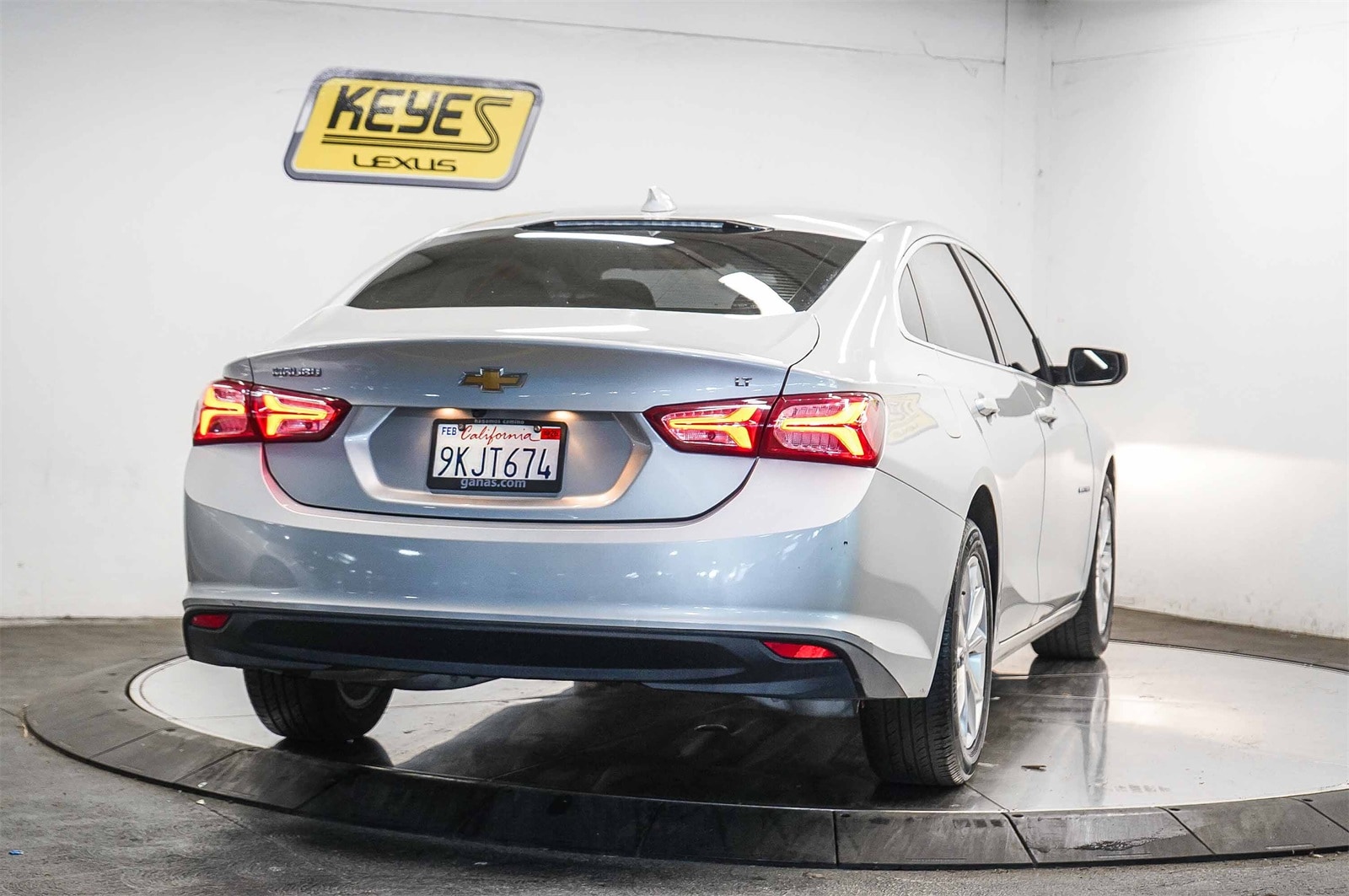 Thumbnail: 2020 Chevrolet Malibu - 4