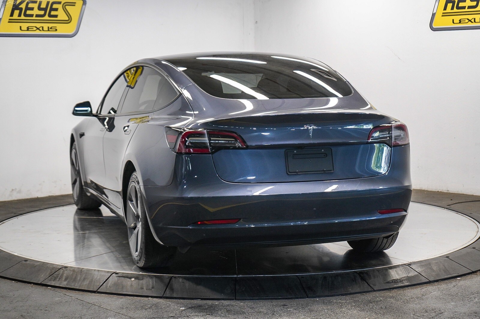 Thumbnail: 2023 Tesla Model 3 - 2