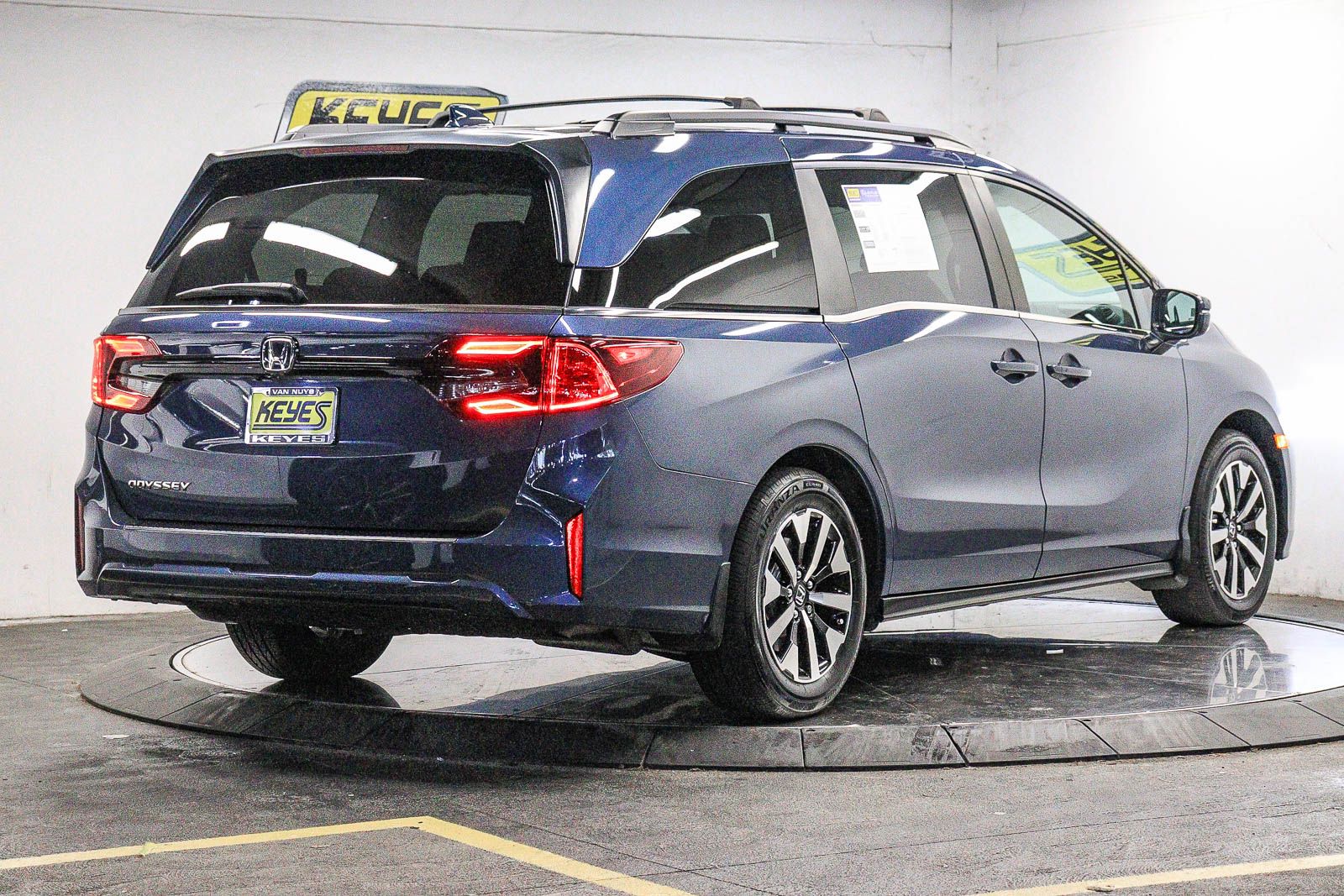Thumbnail: 2025 Honda Odyssey - 3