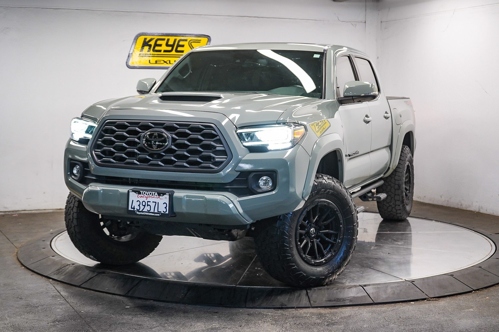 Thumbnail: 2022 Toyota Tacoma - 1