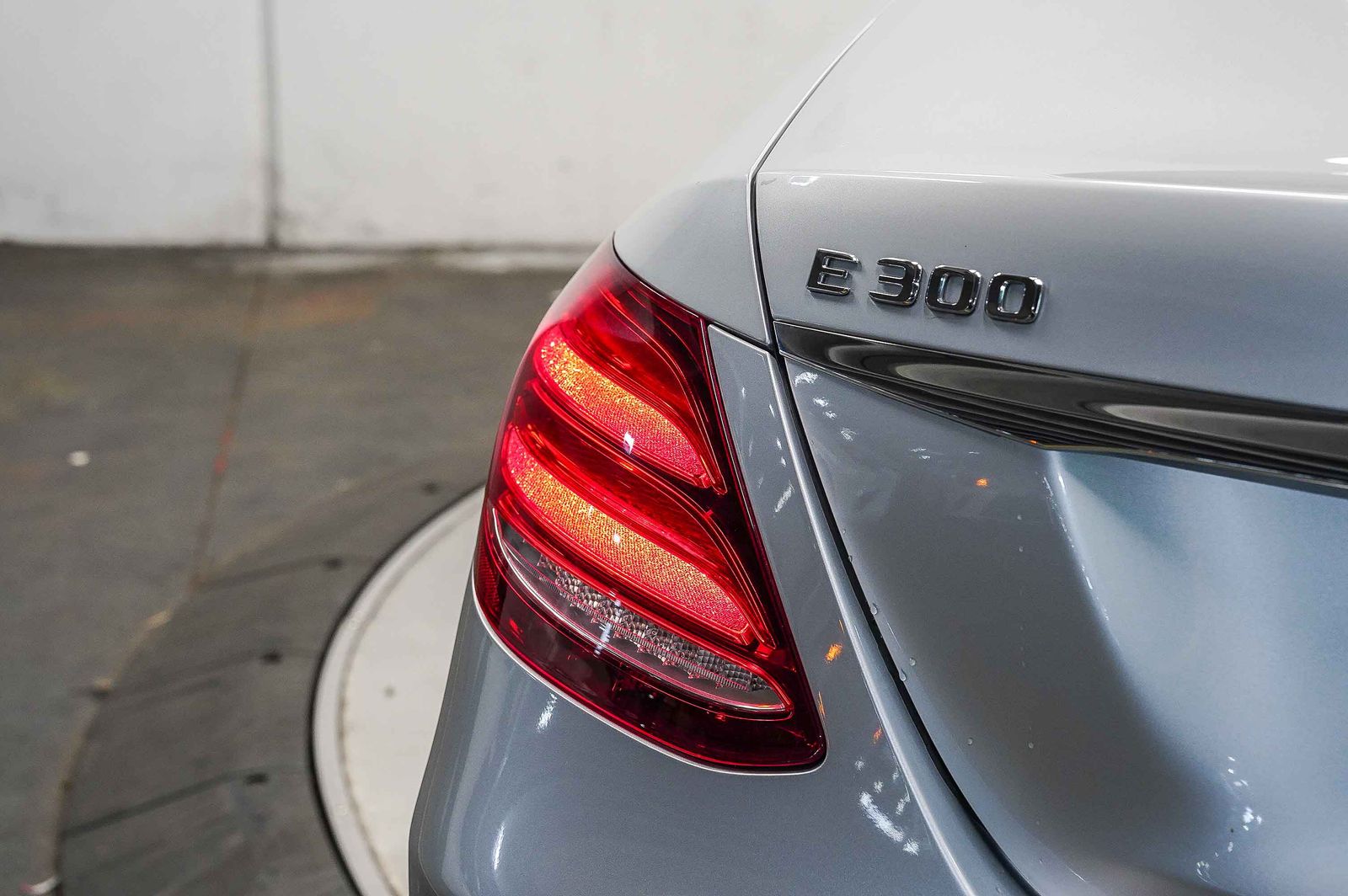 Thumbnail: 2019 Mercedes-Benz E-Class - 11