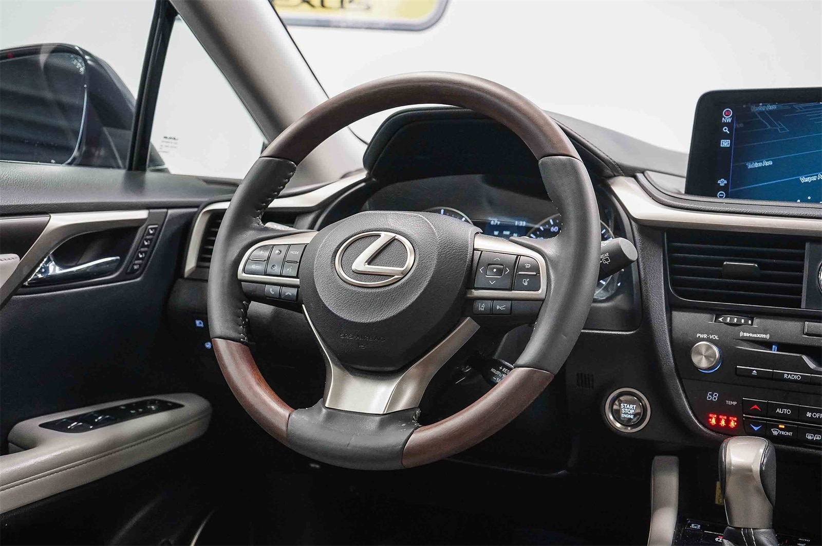 Thumbnail: 2022 Lexus RX - 15