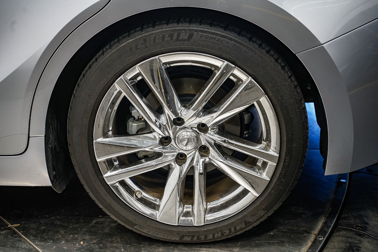 Thumbnail: 2021 Lexus IS - 10