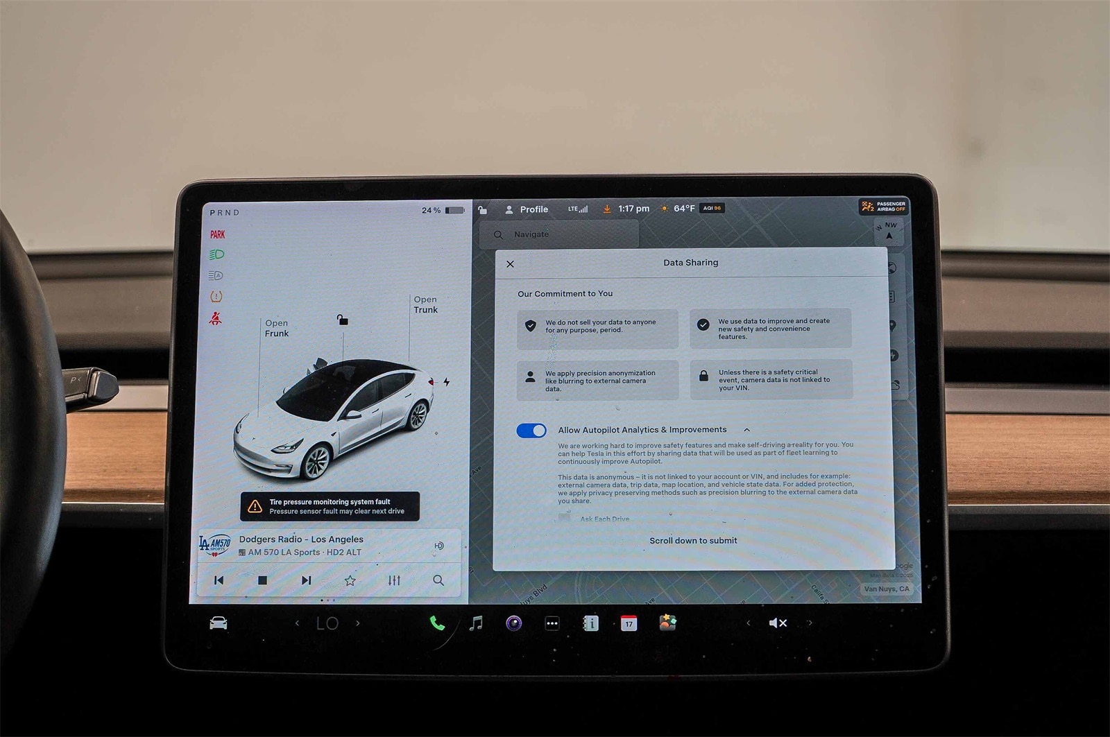 Thumbnail: 2021 Tesla Model 3 - 14