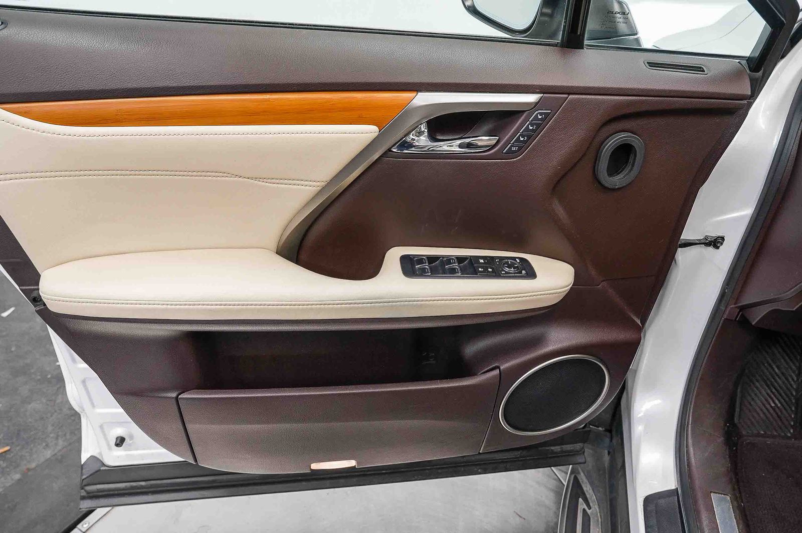 Thumbnail: 2016 Lexus RX - 22