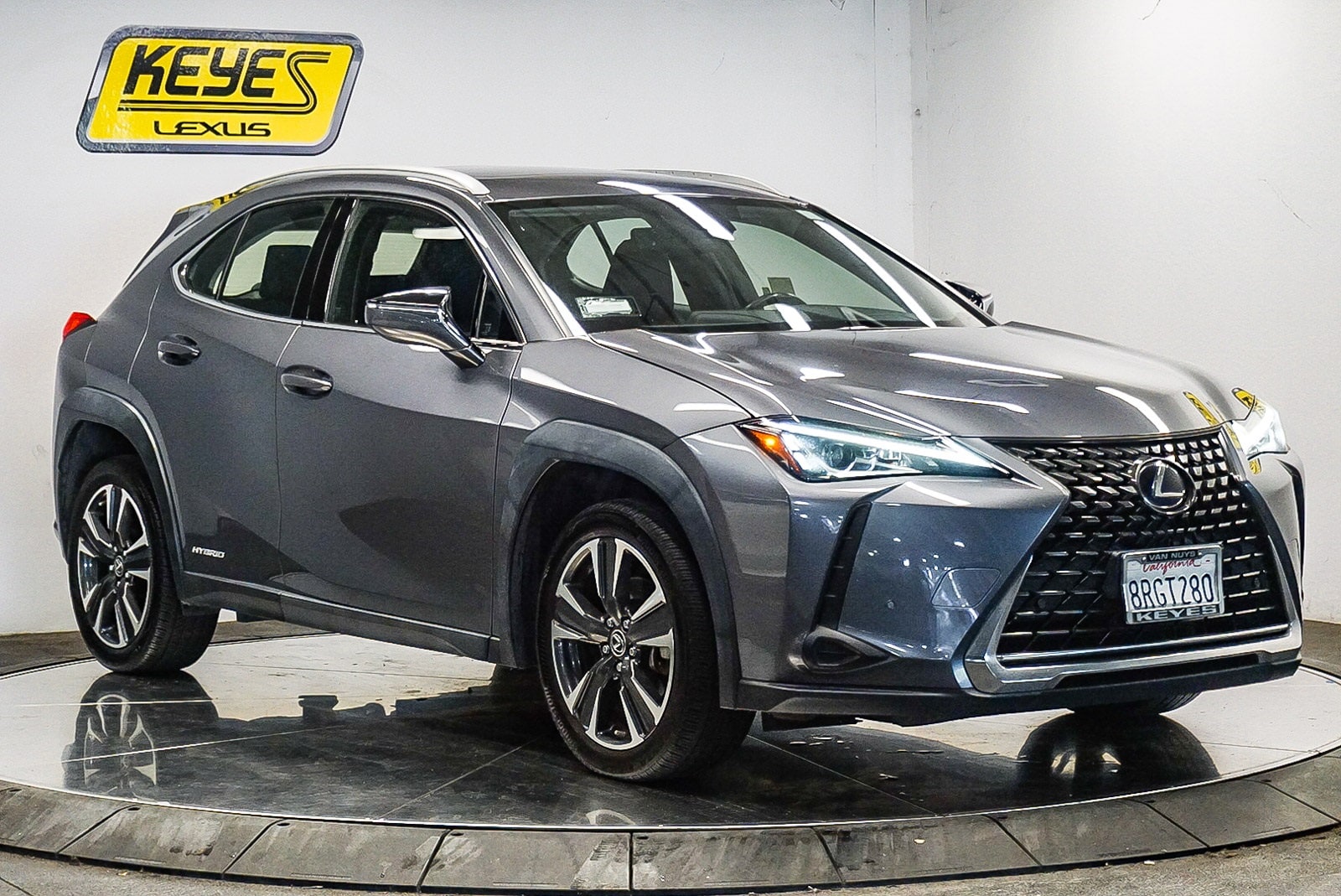 Thumbnail: 2020 Lexus UX - 5
