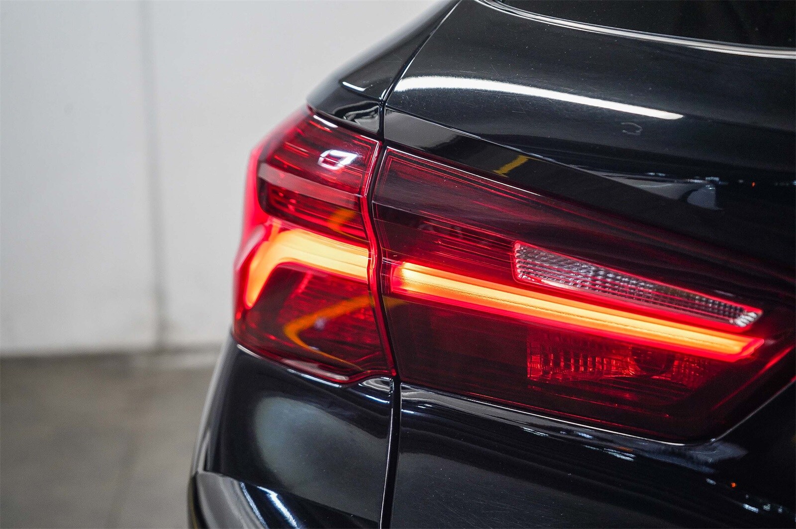 Thumbnail: 2022 BMW X2 - 11