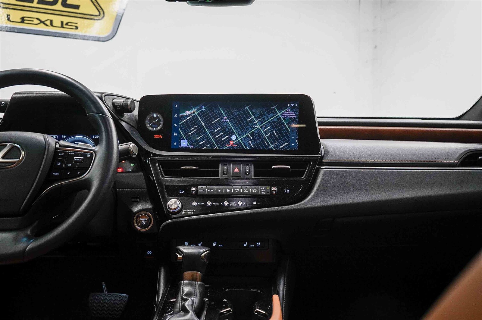 Thumbnail: 2023 Lexus ES - 13