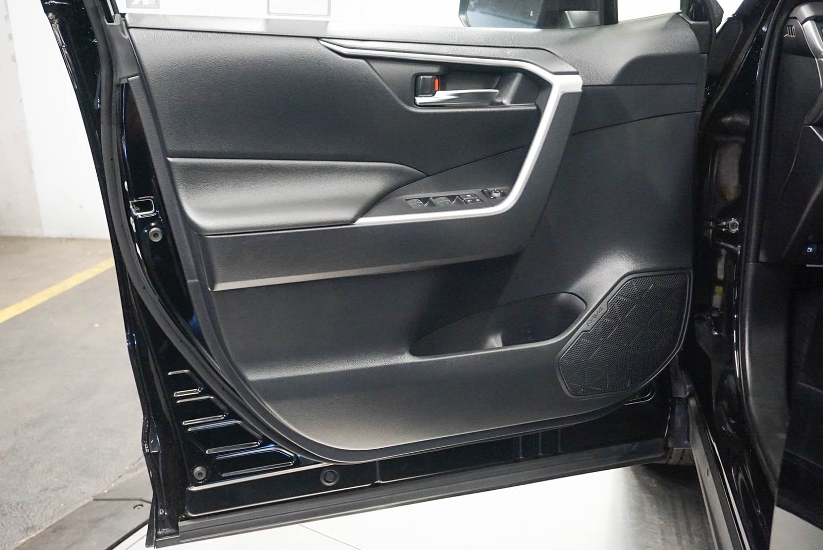 Thumbnail: 2024 Toyota RAV4 - 24